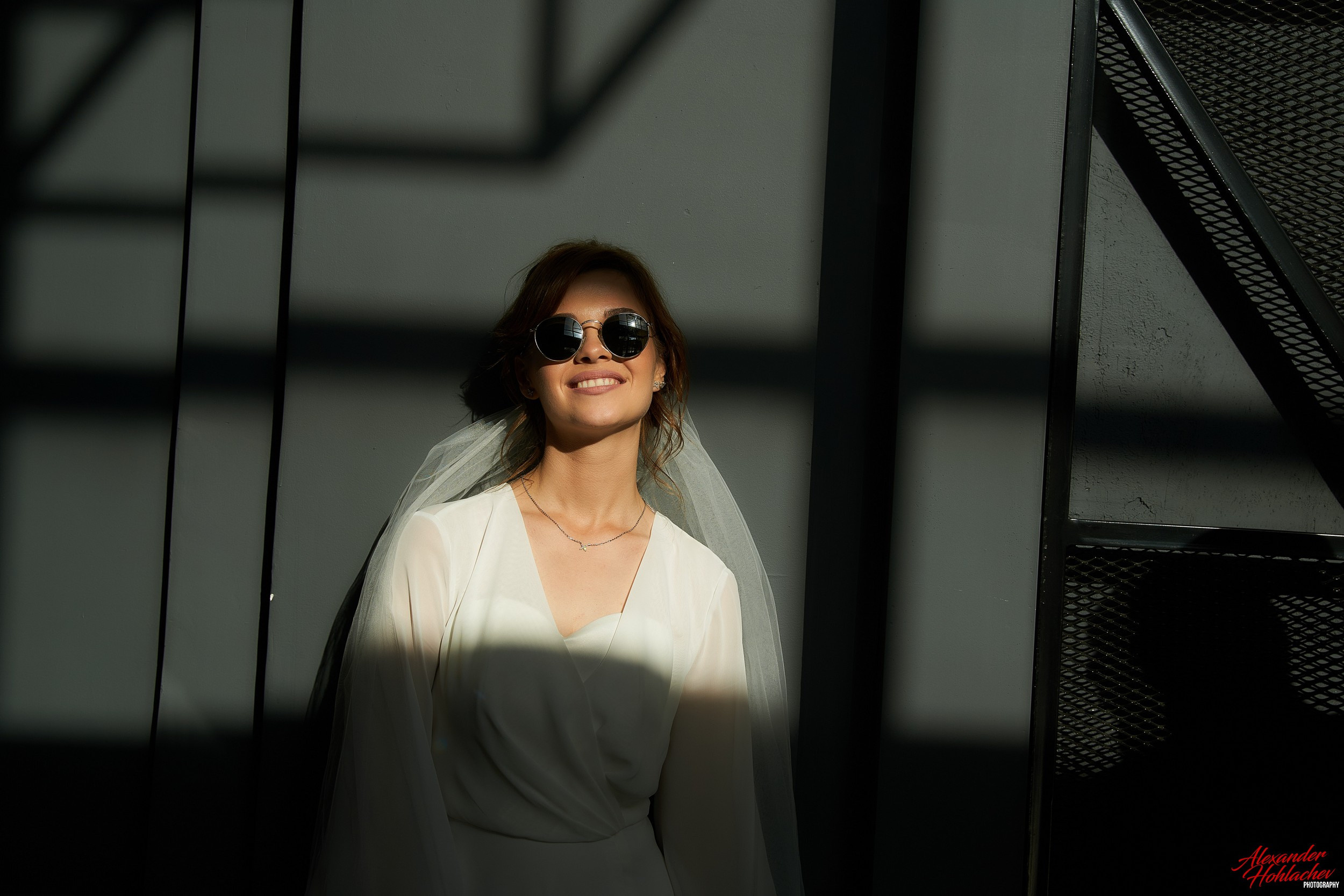 Свадебная прогулка в Уральске. Фотограф в Уральске Александр Хохлачёв | HOHLACHEV.COM