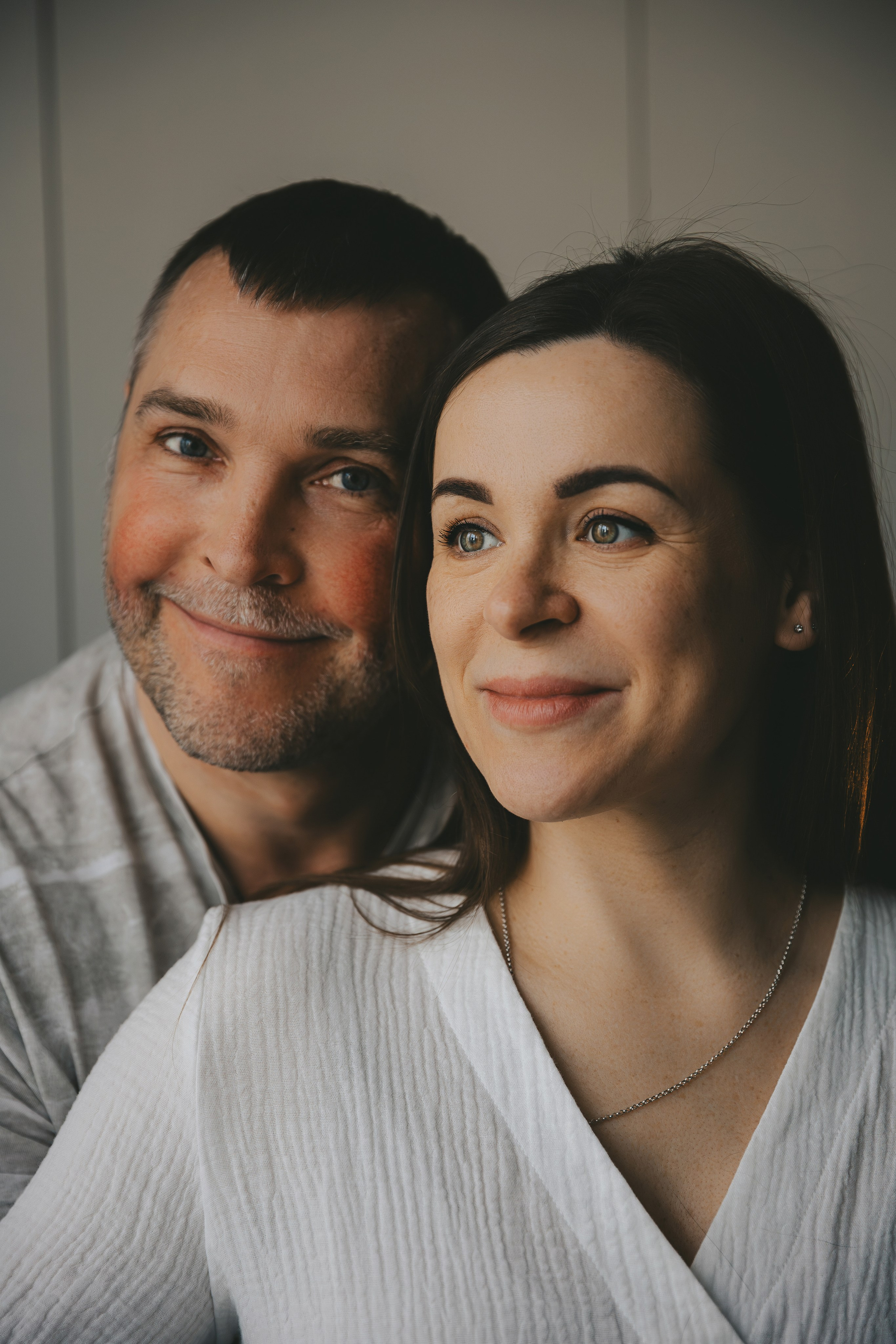 Фотосессия беременности дома с семьей. Семейный и женский фотограф в Москве Надежда Воробьева