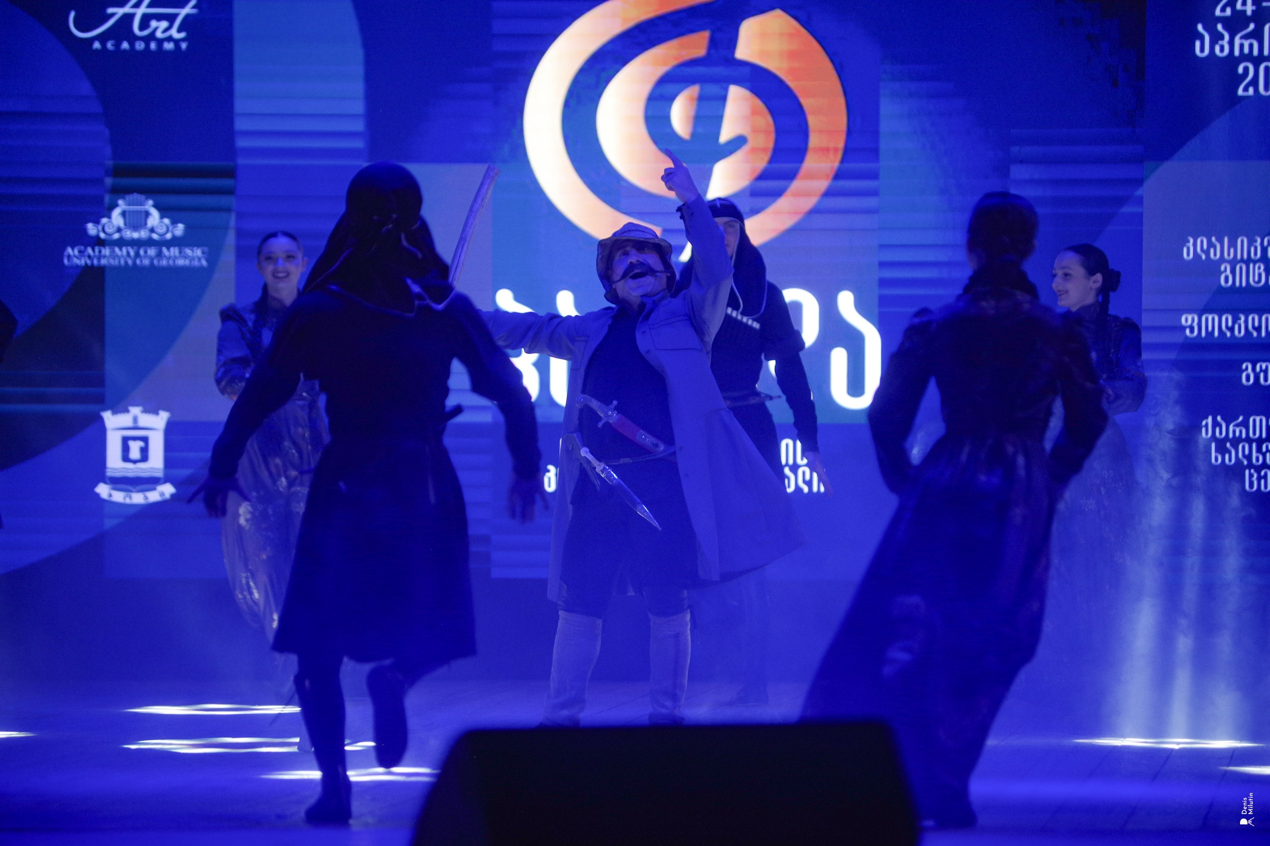 Танцы в Хоби. Портретный фотограф Денис Милютин