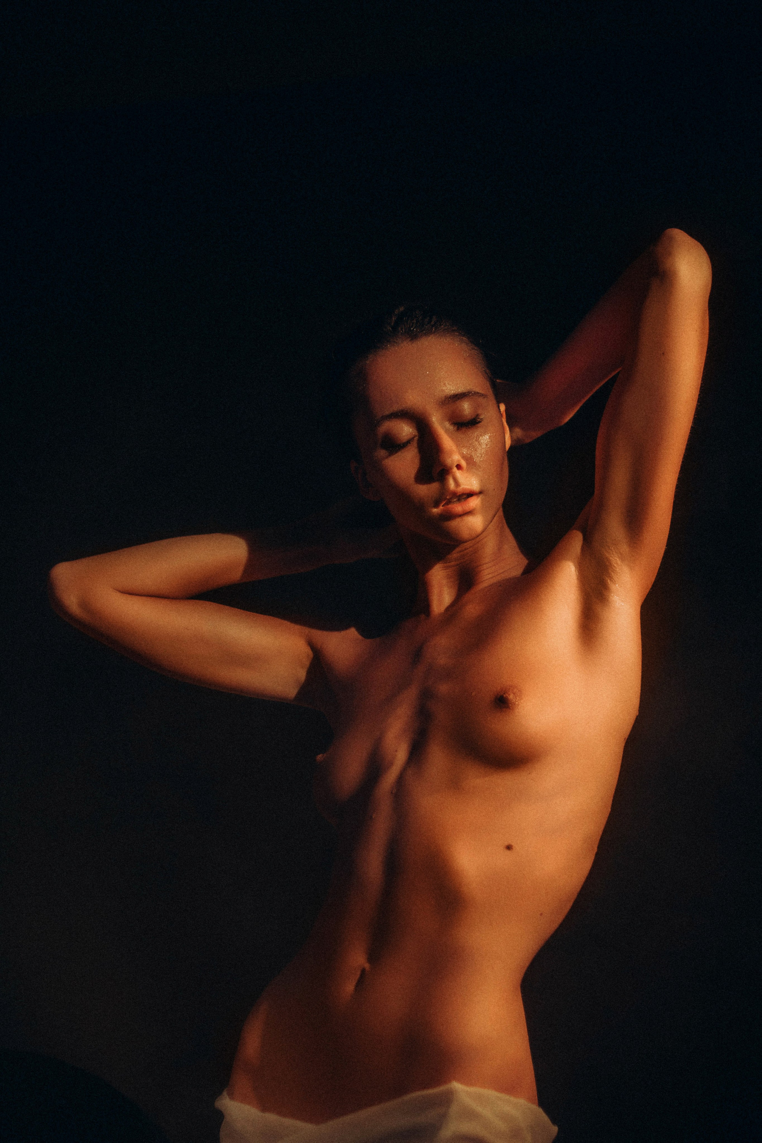 (18+) Обнажённая натура. Создадим шедевр? Виталина и её фотоискусство