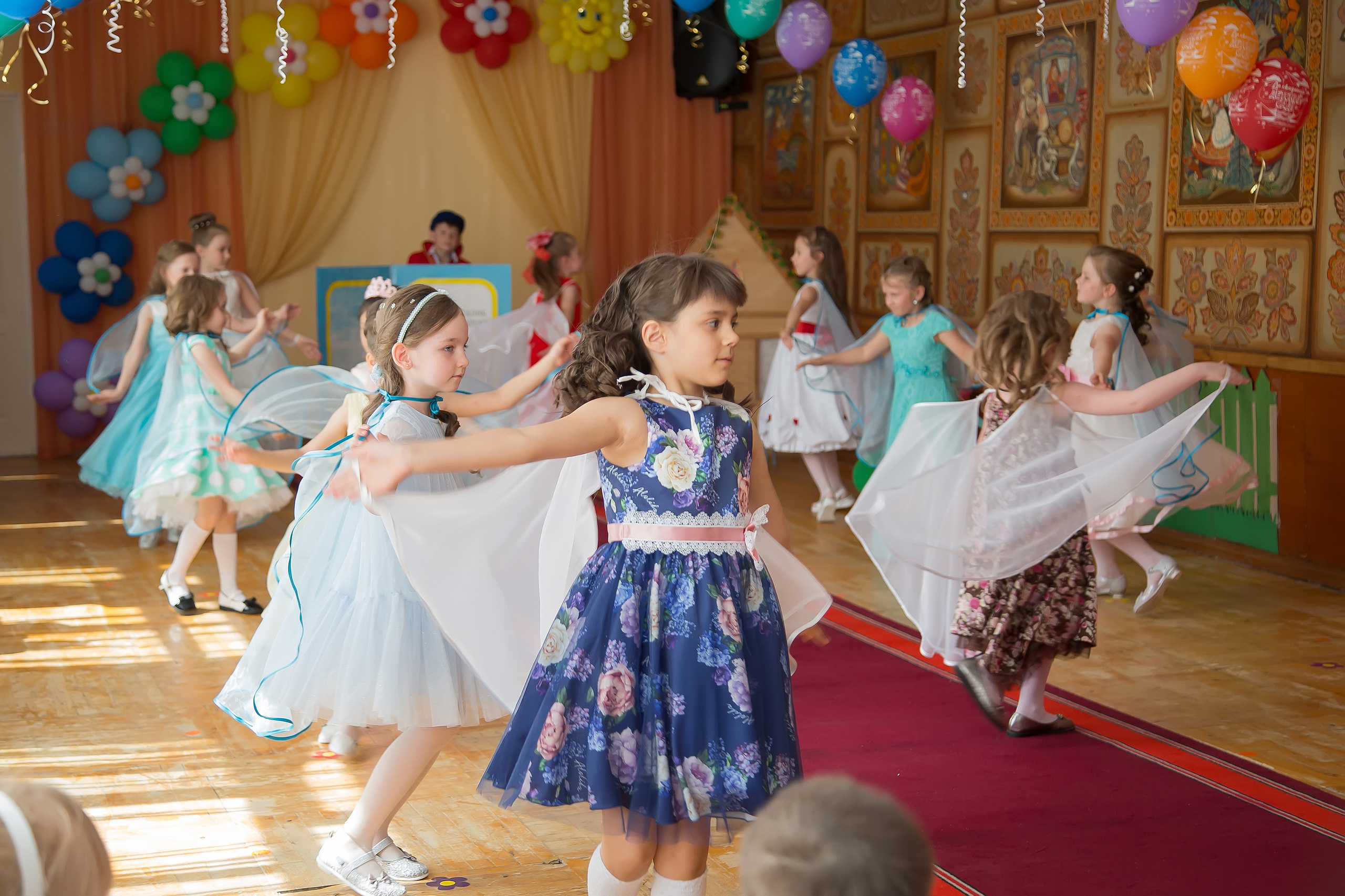 © Фотостудия "Олеся". Все права защищены. "Любое использование или копирование материалов или элементов дизайна сайта допускается только с разрешения правообладателя и со ссылкой на источник".