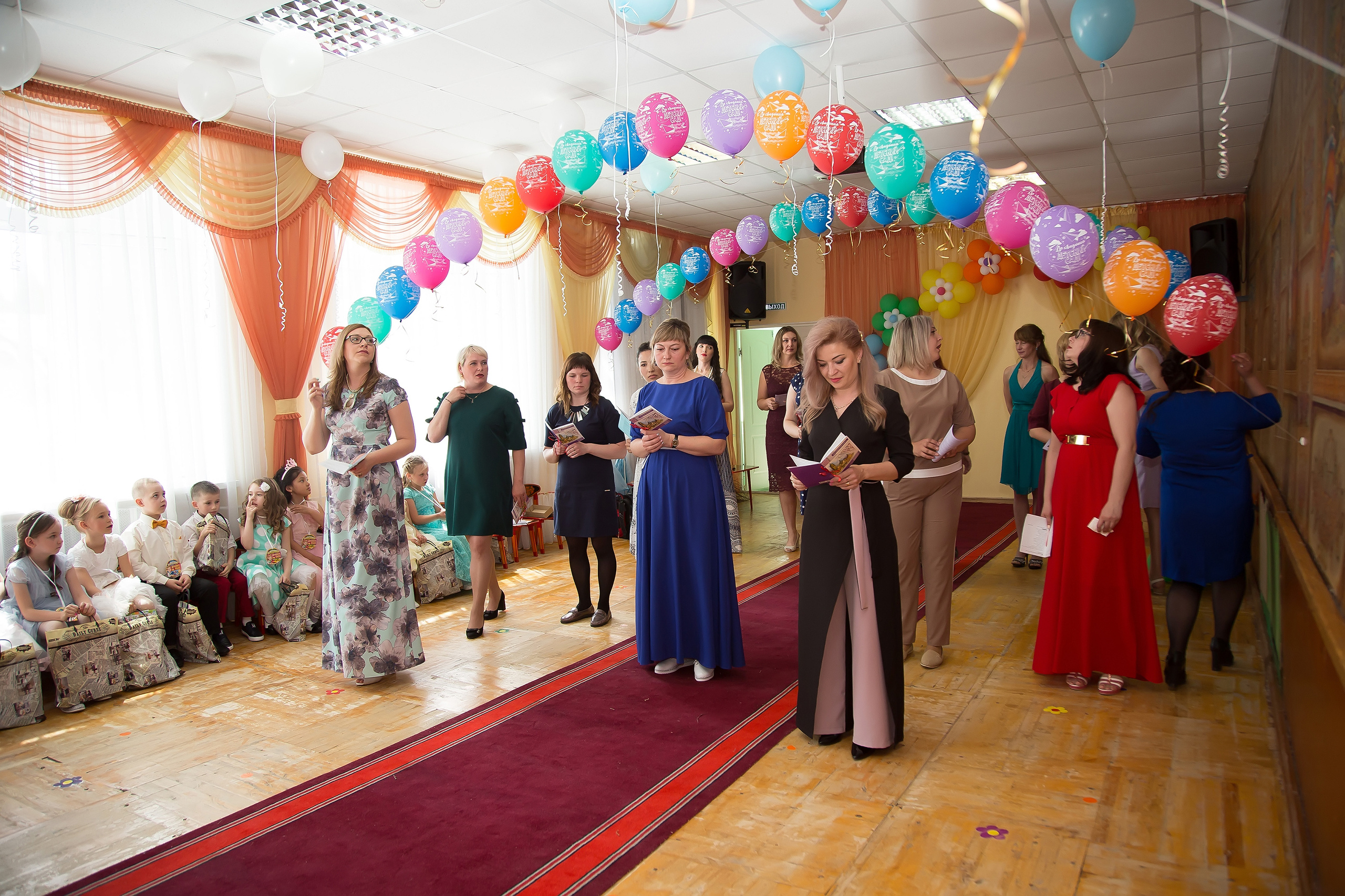 © Фотостудия "Олеся". Все права защищены. "Любое использование или копирование материалов или элементов дизайна сайта допускается только с разрешения правообладателя и со ссылкой на источник".