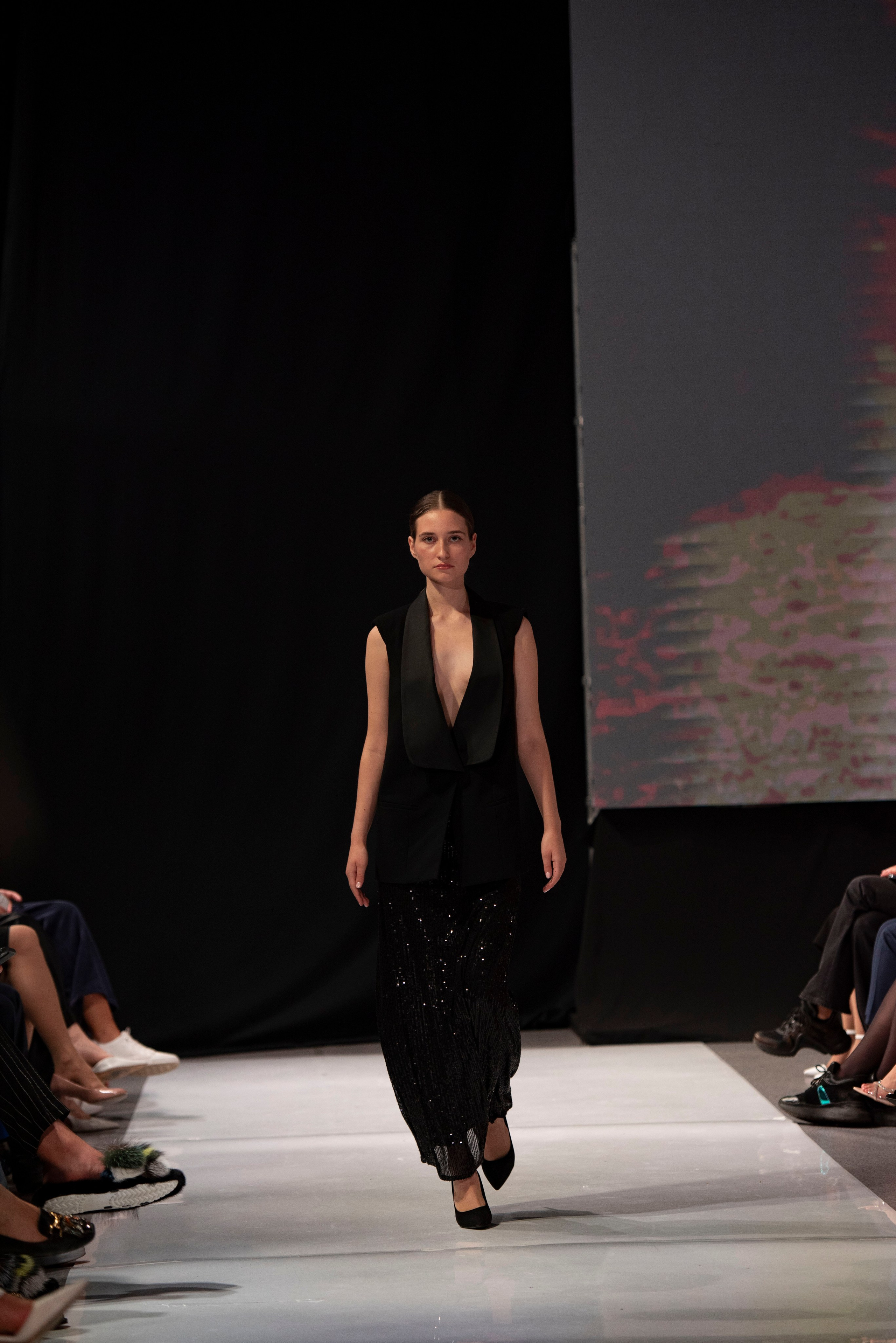 Фотограф на модельный показ. Свадебный, семейный, фэшн фотограф, школьный фотограф в Сочи