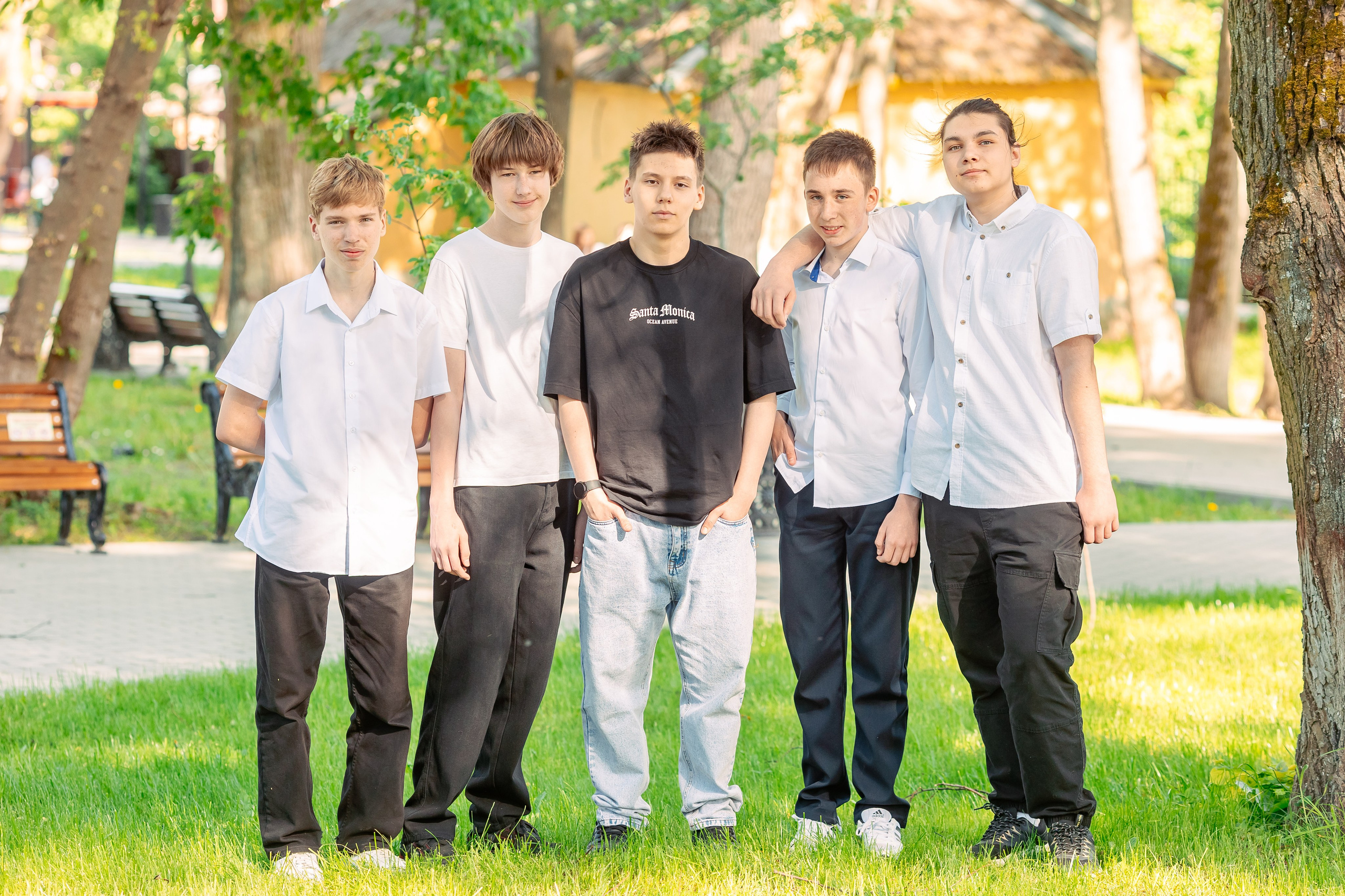 Позирование группы. Выпускные альбомы для детского сада и школы