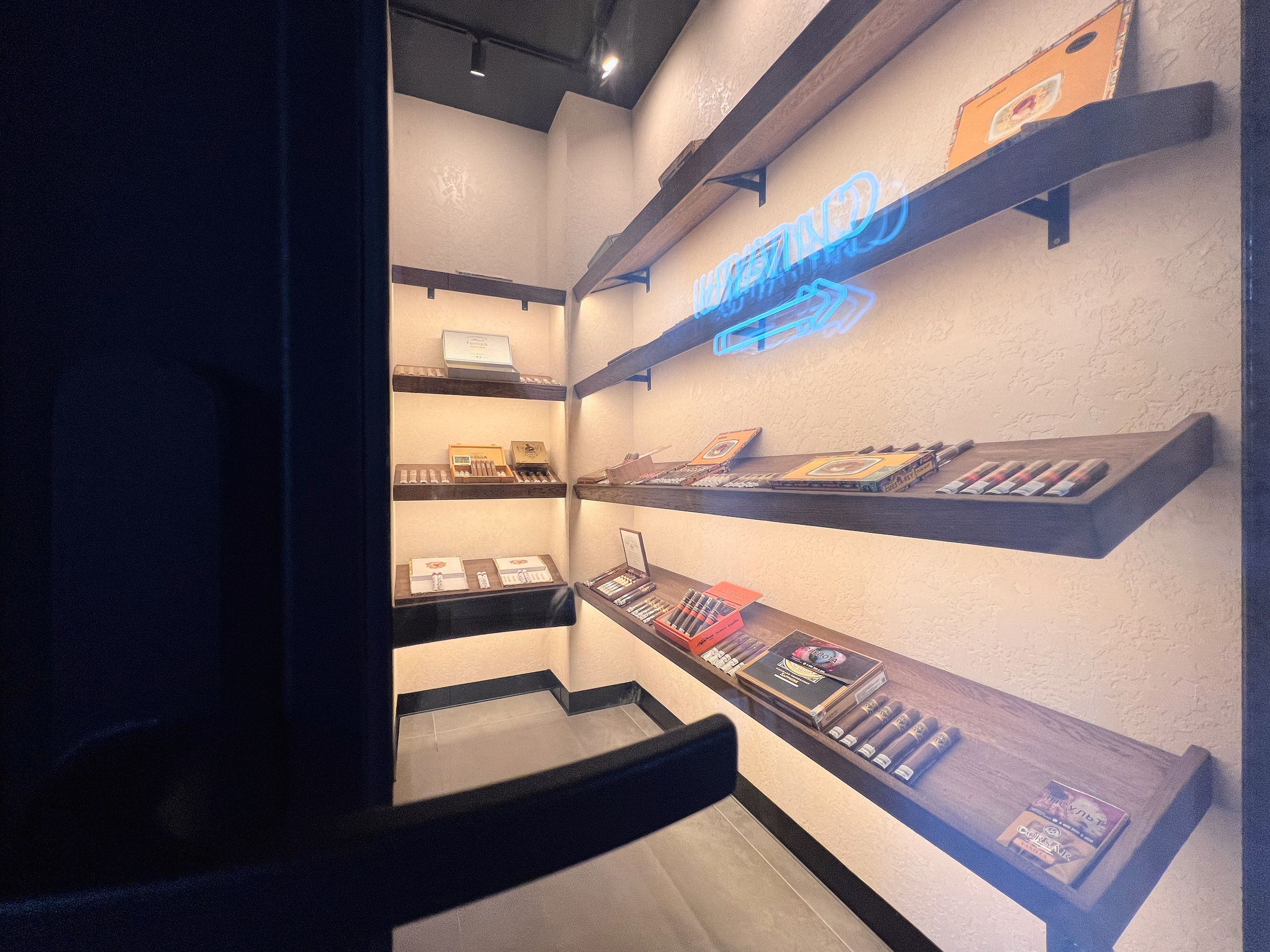 Торговая мебель на заказ