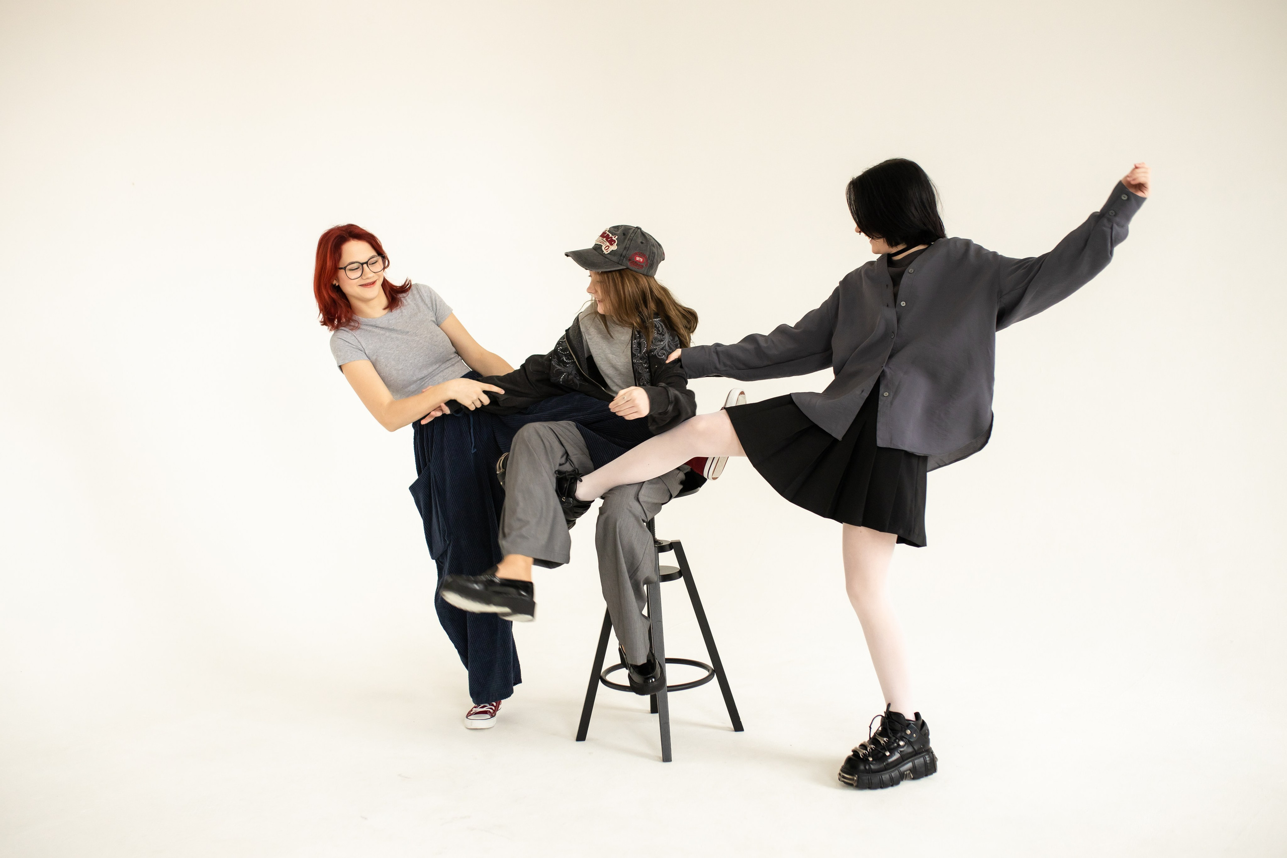 Семейная фотосессия на циклораме с естественным светом. Фотограф в Железнодорожном и Балашихе