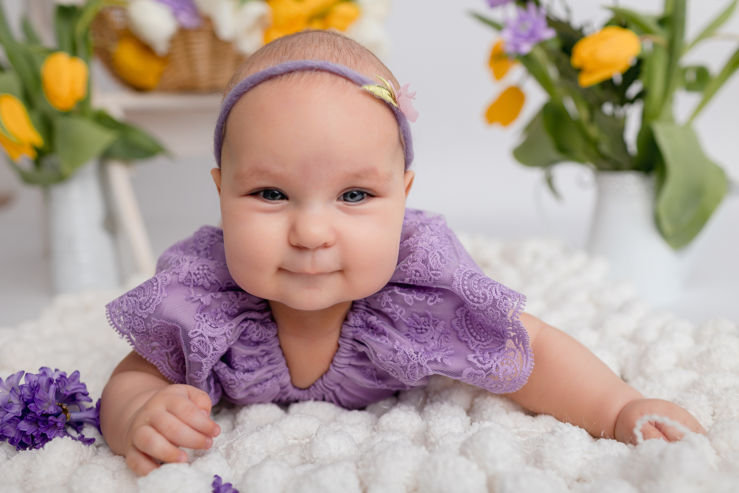 В Тюльпанах (8 марта). Newborn Фотограф в Твери
