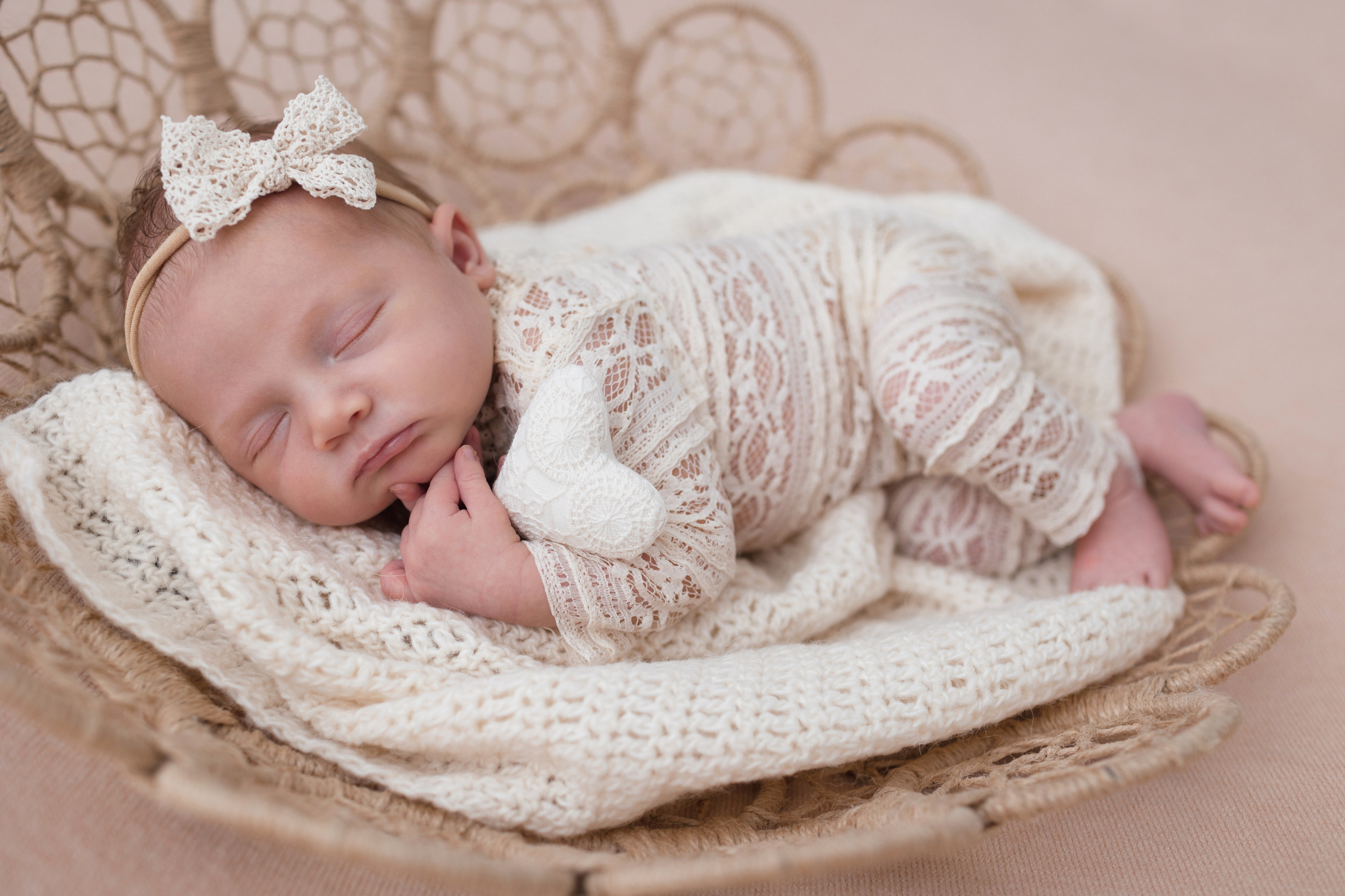 Фотограф новорожденных Тверь. Newborn Фотограф в Твери