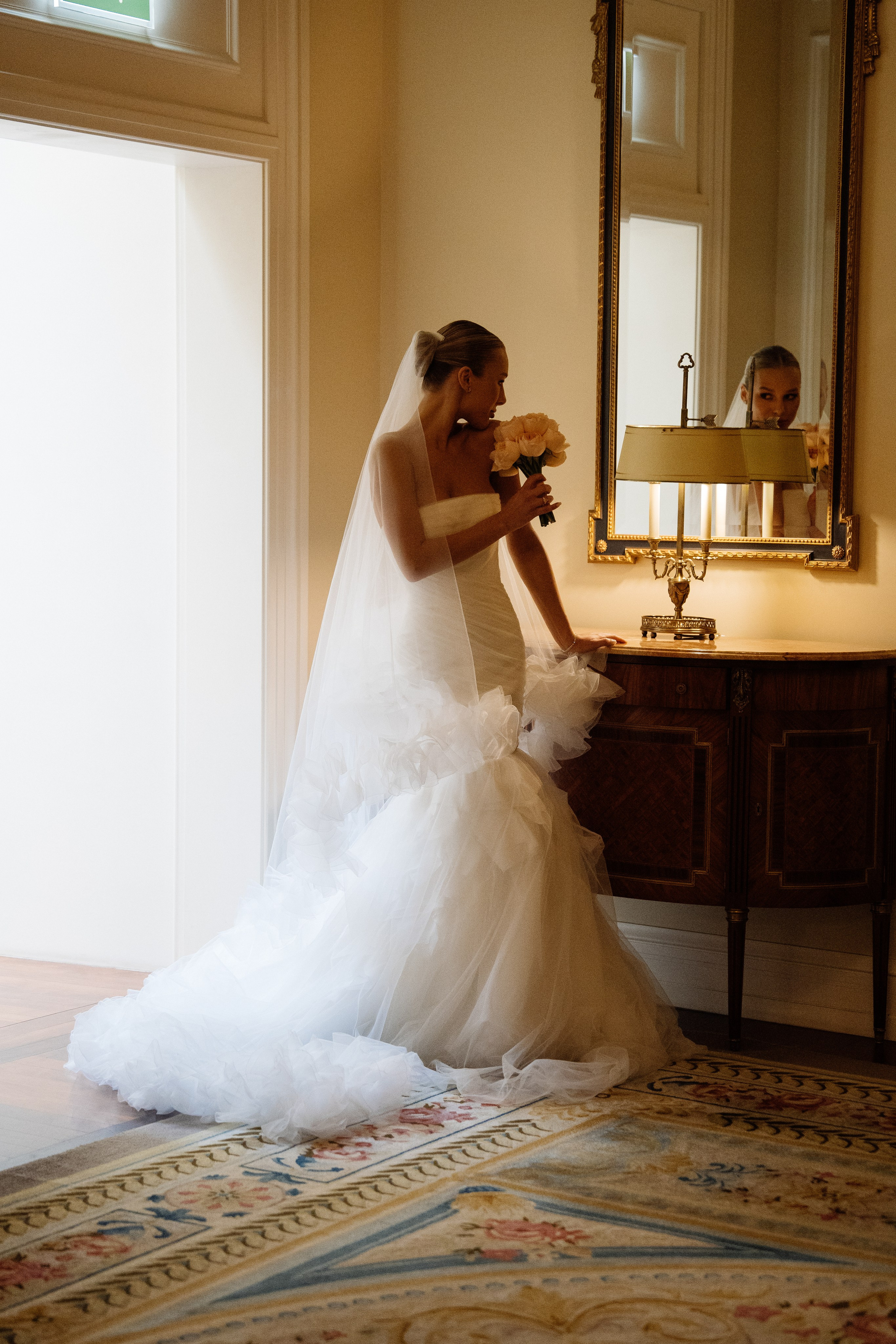 Анна Сергей. Камерная свадьба в Фосизонс в стиле неоклассика. Свадебный фотограф организатор в Санкт-Петербурге Ассоль Опарина