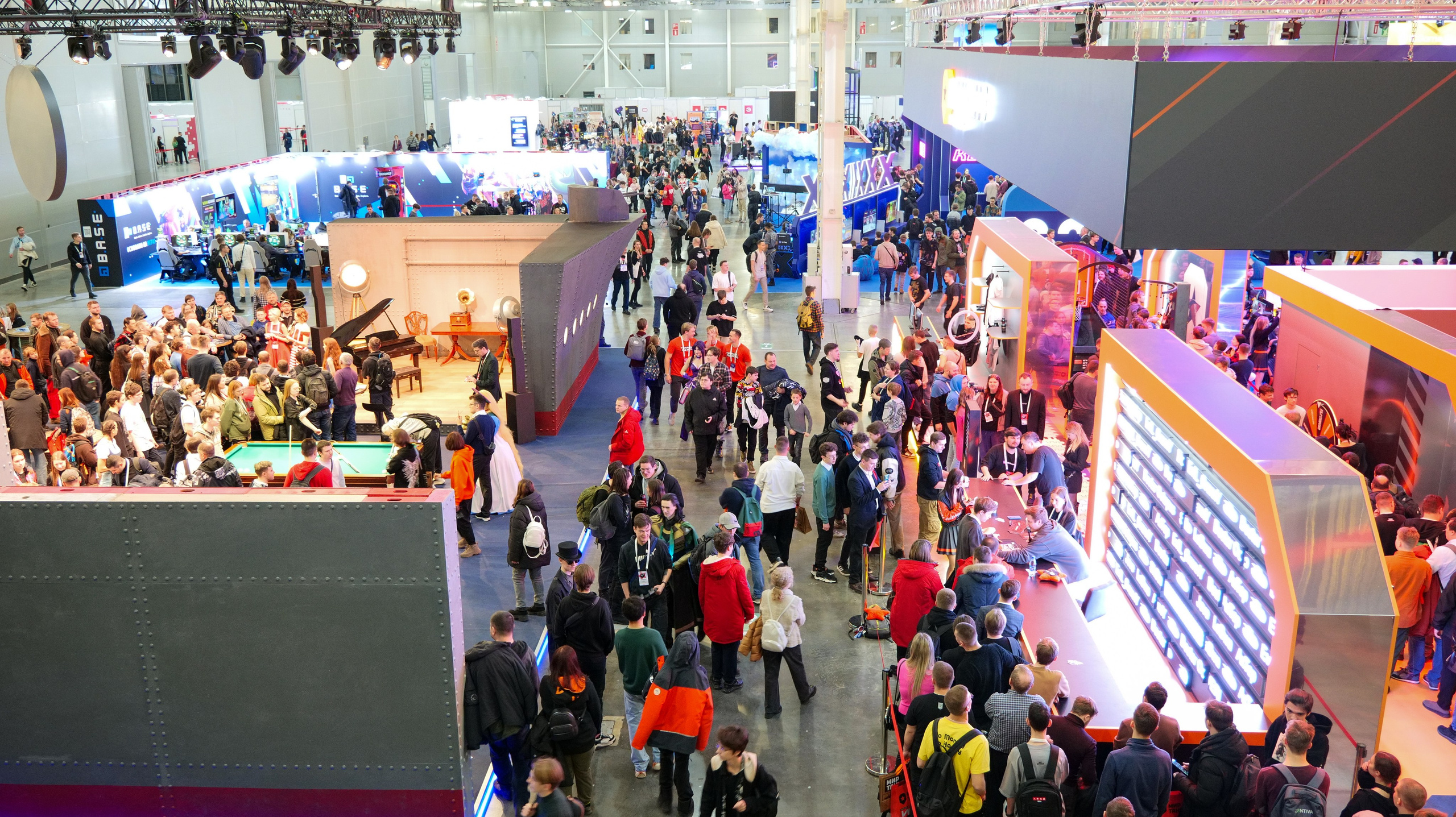 Выставки. Фотограф и видеограф в Москве Александр Вандышев