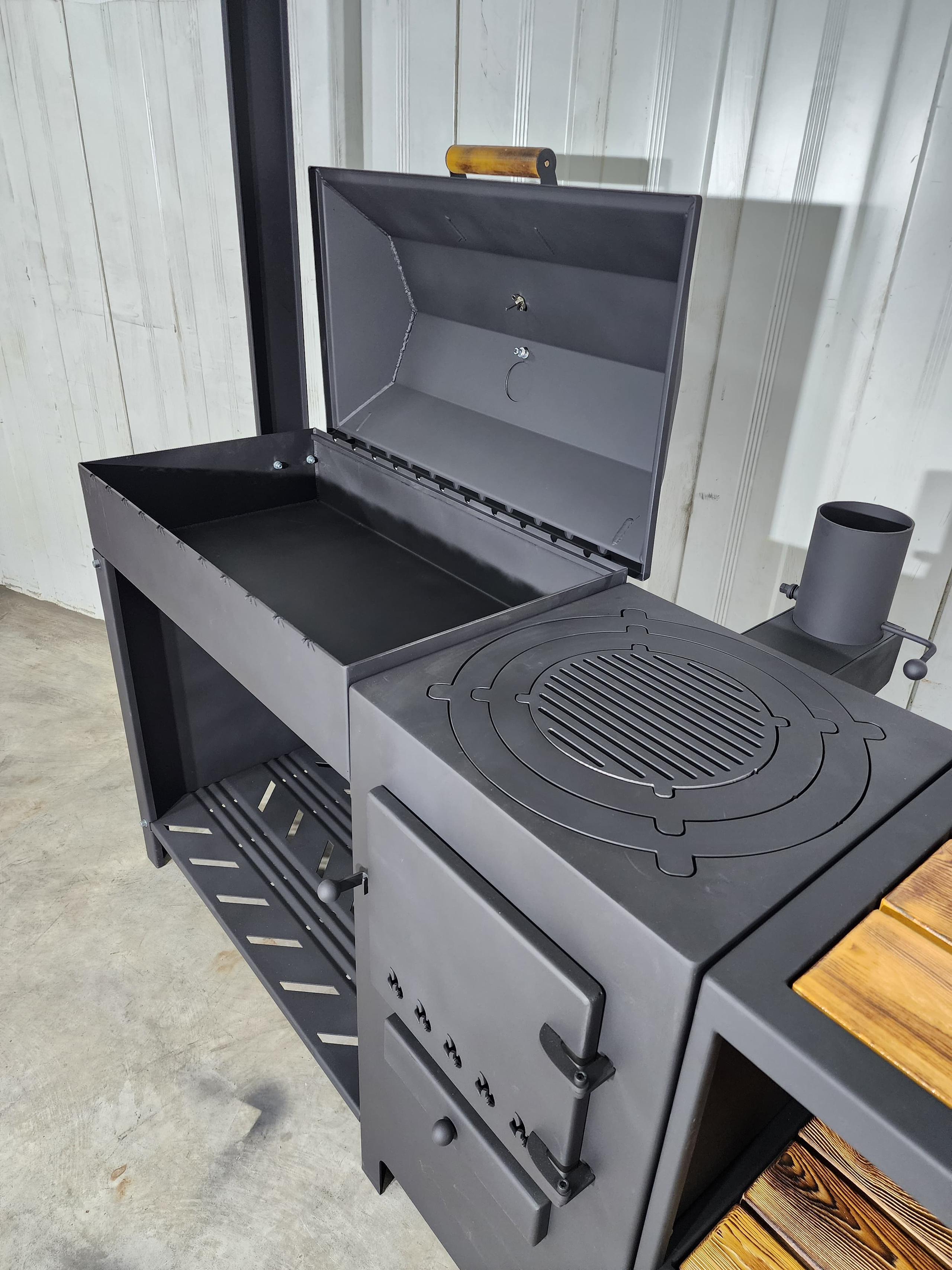 Джета с крышей. Купить / заказать мангал для дома в Краснодаре от производителя «Мангал Мастер»