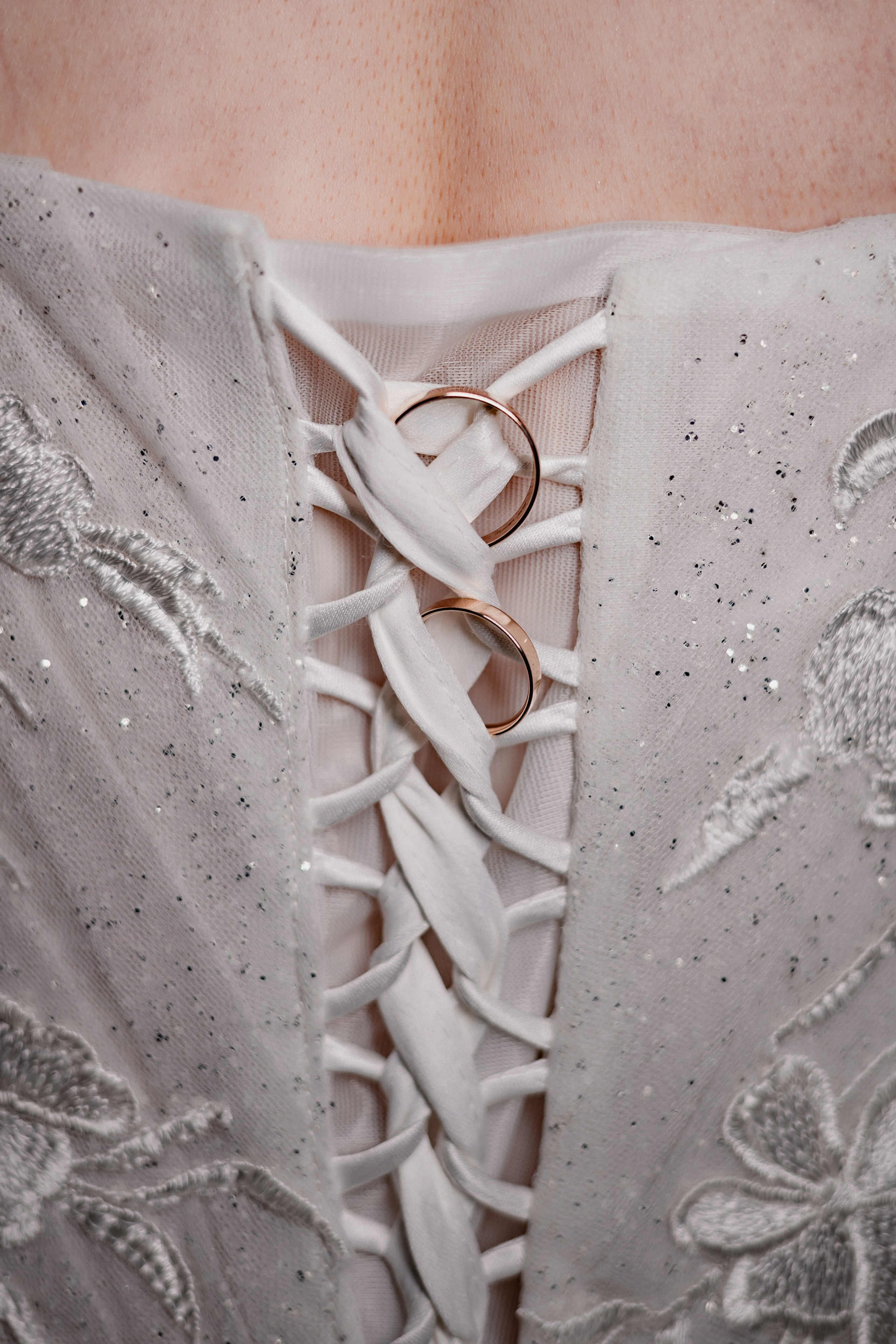 Артём Елена