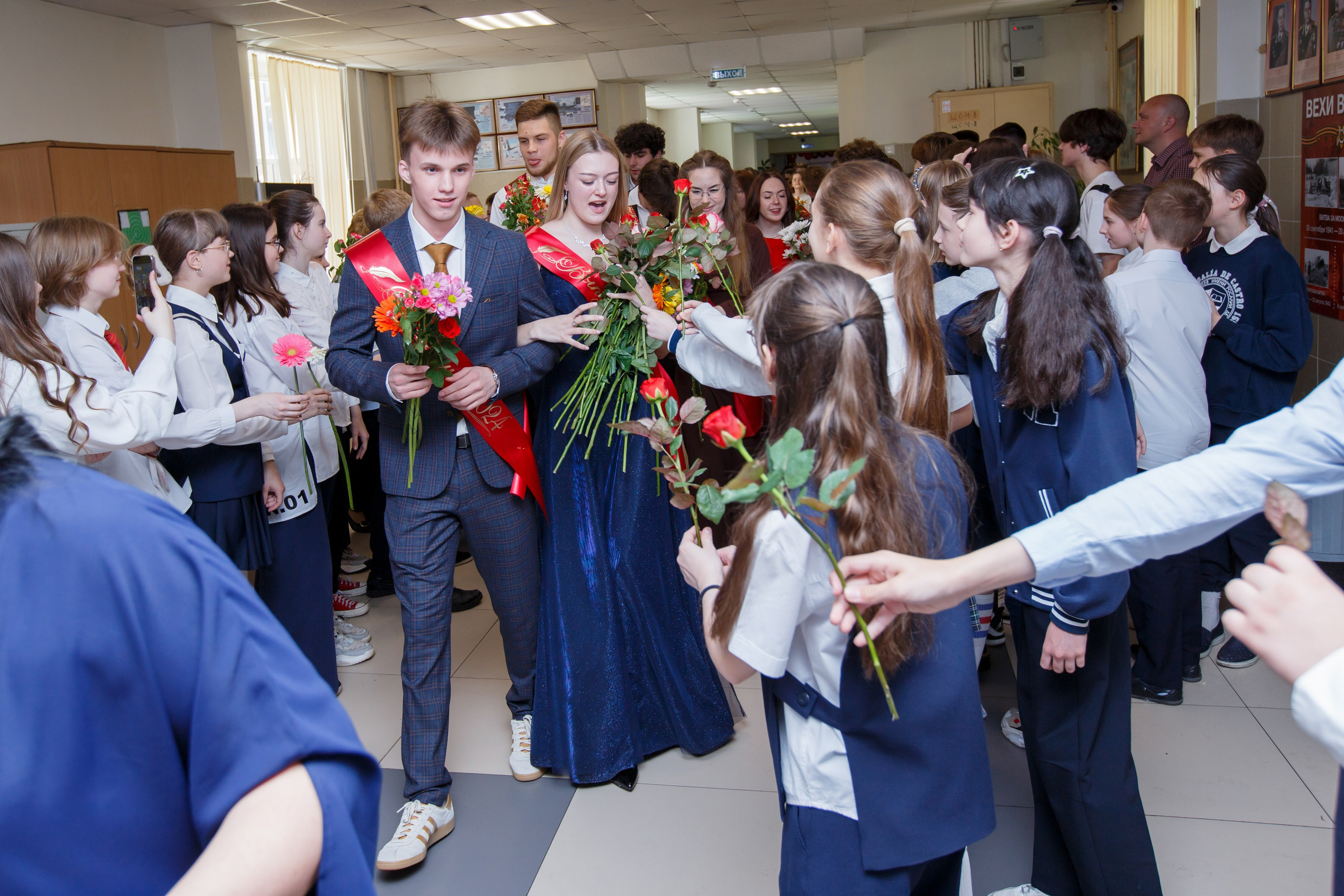 11 класс / Последний звонок / Гимназия № 1558 / г. Москва. Детский и семейный фотограф Мария Киселёва. Москва
