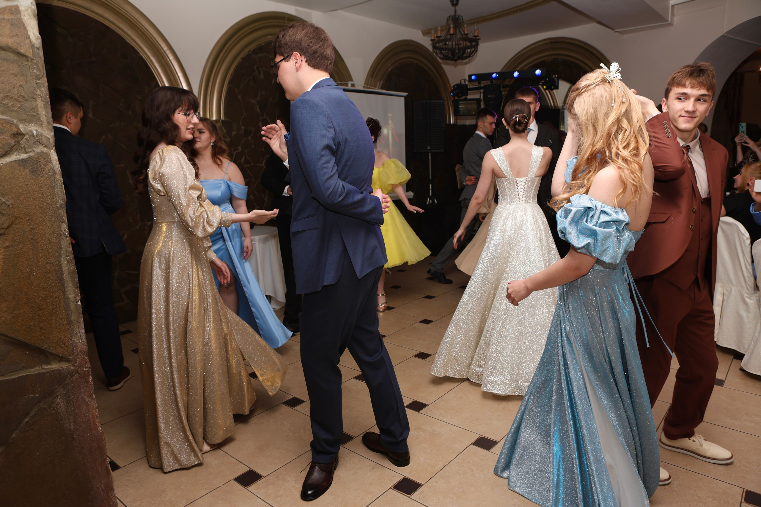 Школьный выпускной. Фотограф в Курске Смирнов Евгений