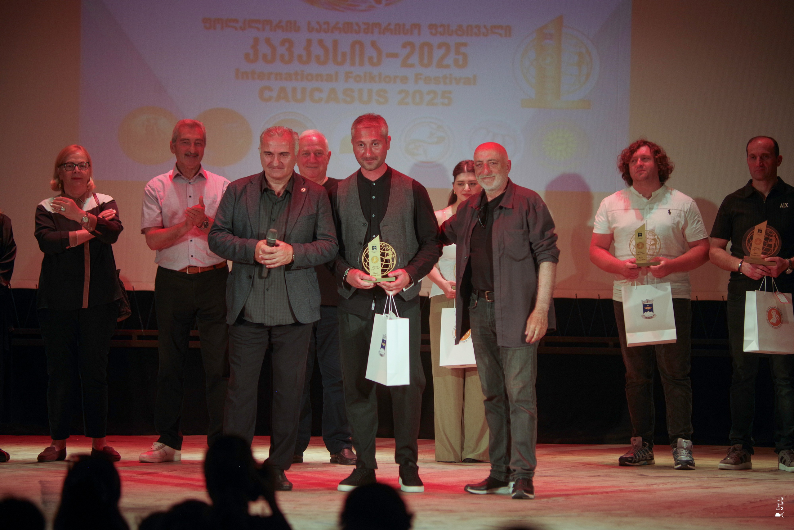 Танцы в прекрасном Они. Портретный фотограф Денис Милютин