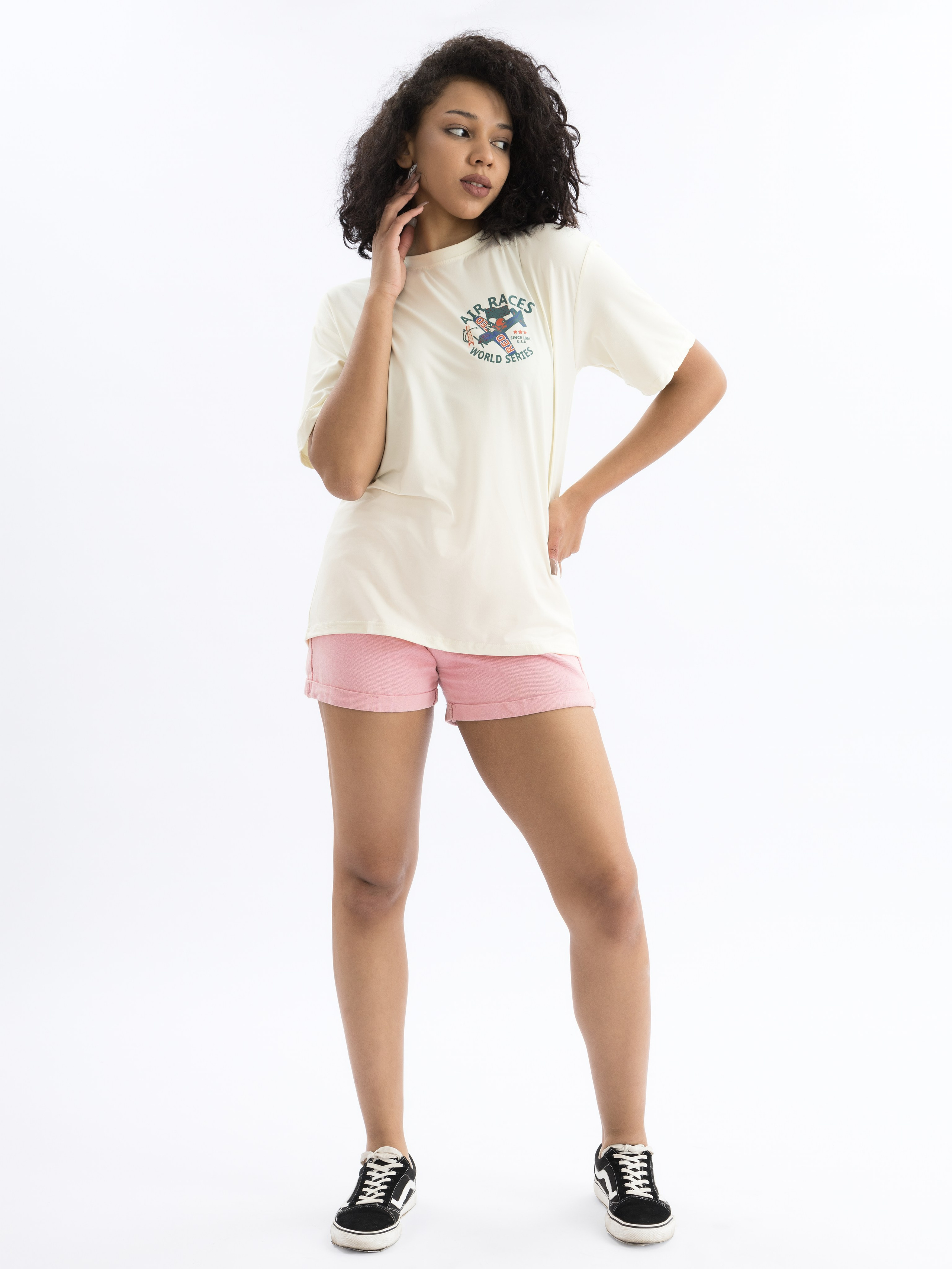 Одежда. Предметная фотосъемка в Алматы. Предметный фотограф для маркетплейстов Артур Ахмадиев