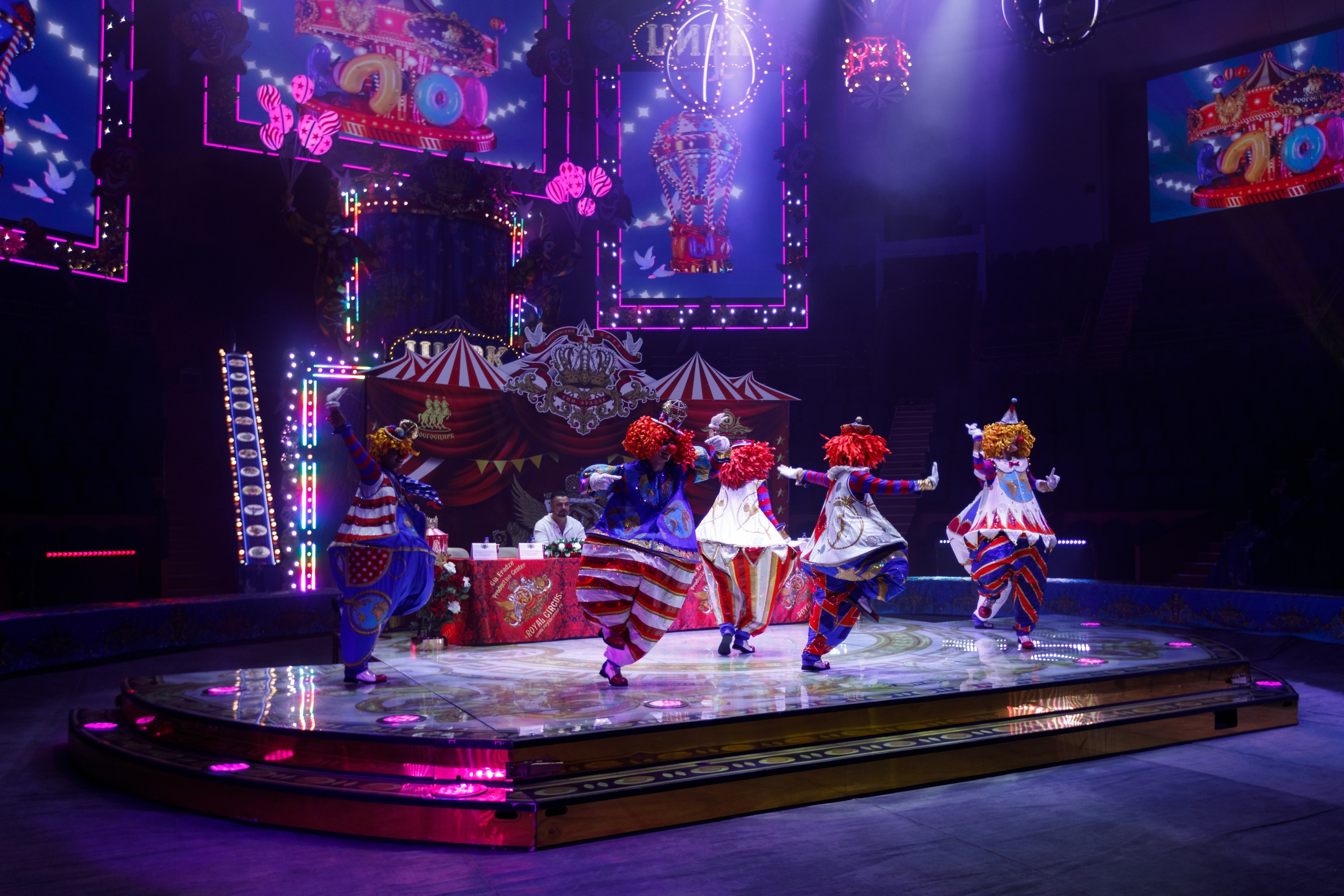 Сочинский росгорцирк Шоу Гии Эрадзе цирк. Профессиональный фотограф в Сочи Виктория Джой. Обучение