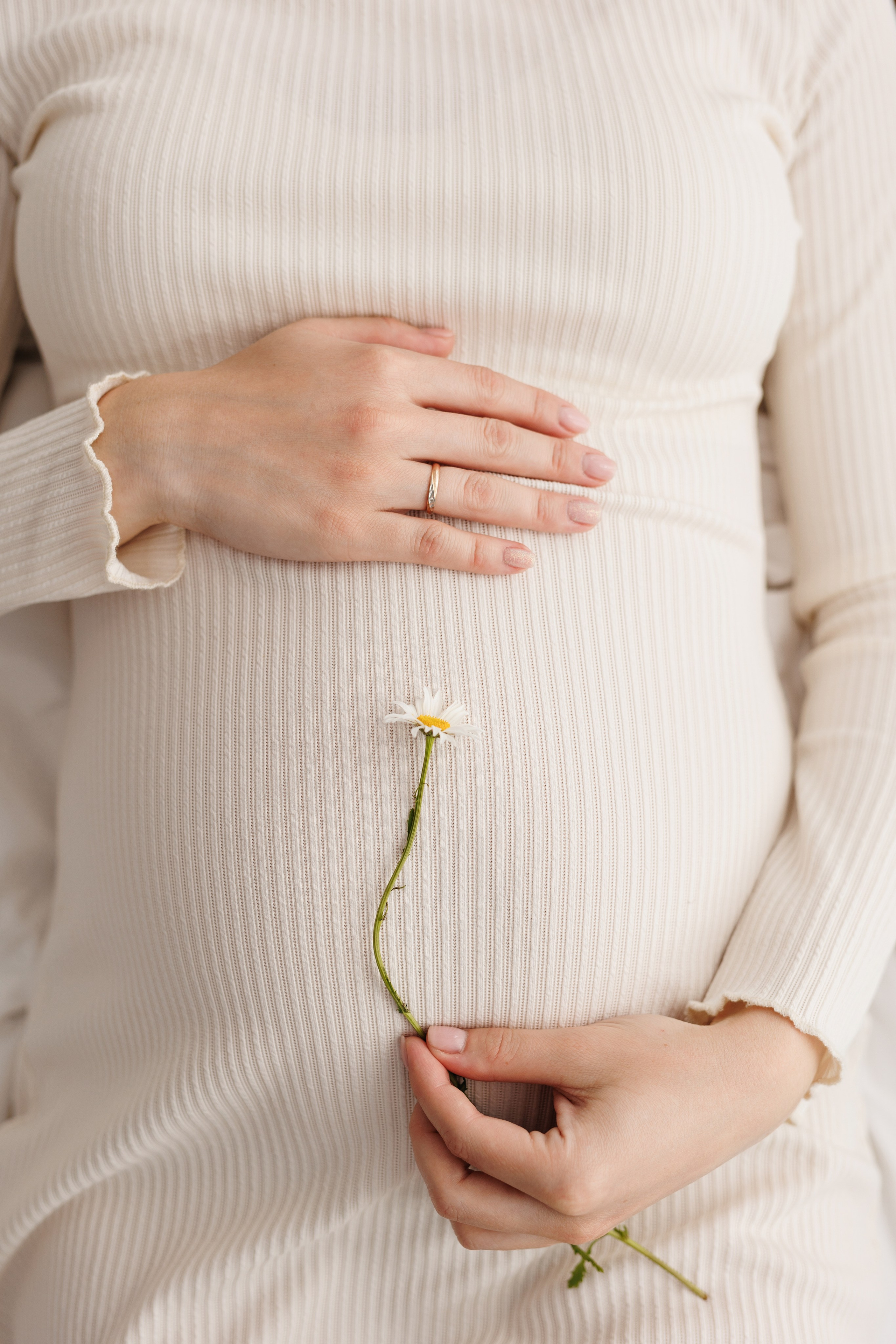 Беременность. Профессиональная детская и семейная фотостудия в Краснодаре