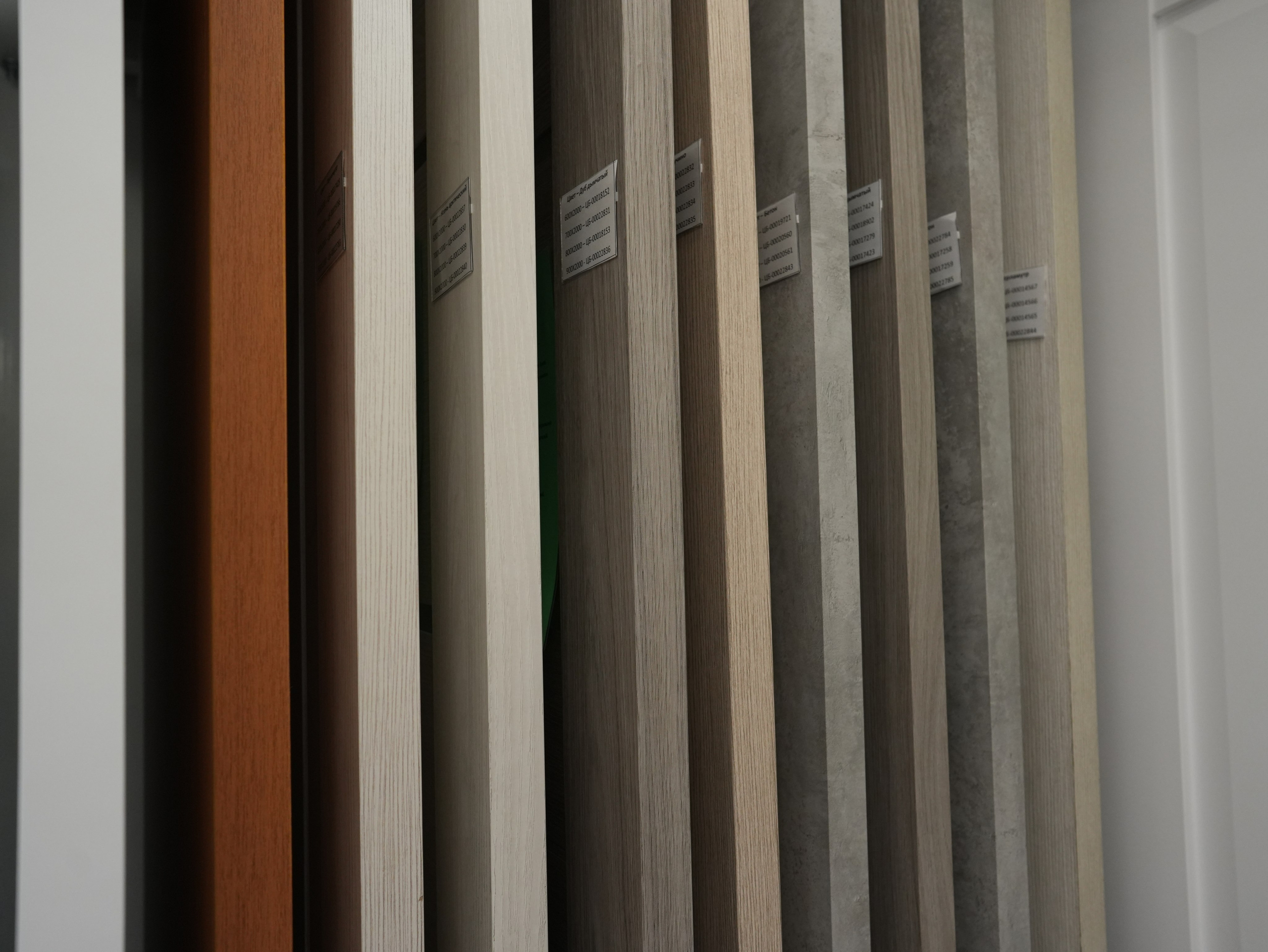 Межкомнатные двери. Строительный магазин низких цен Экономкин