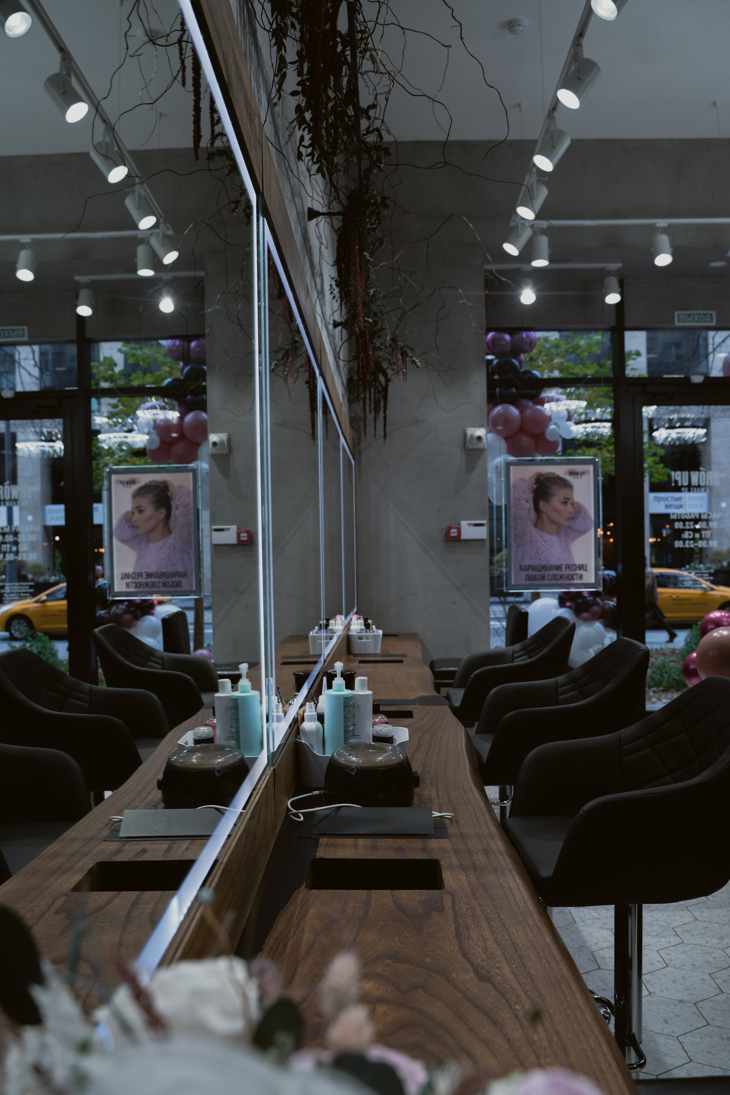 Съемка открытия новой студии Brow Up. Фотограф, оператор, режиссер монтажа в Москве Сюзанна Евсюкова