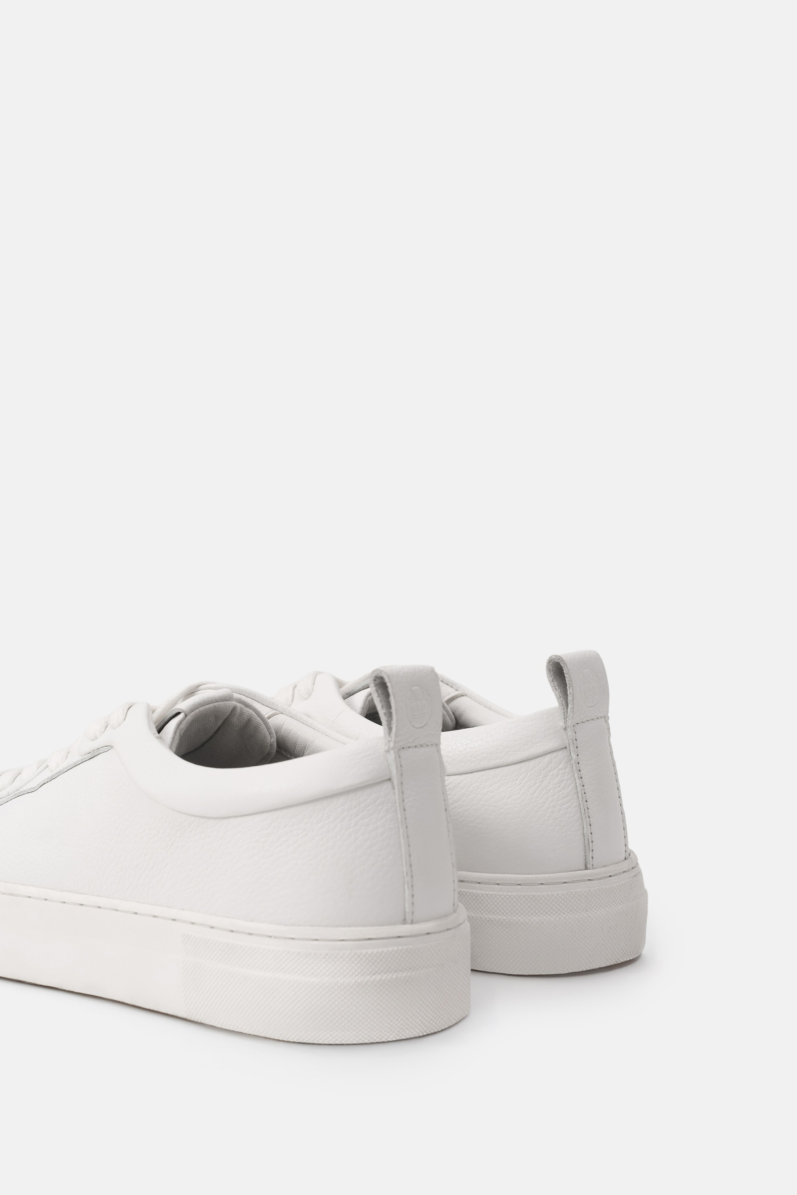 Обтравка. Фотограф для брендов одежды и маркетплейсов в Москве Рита Винтер