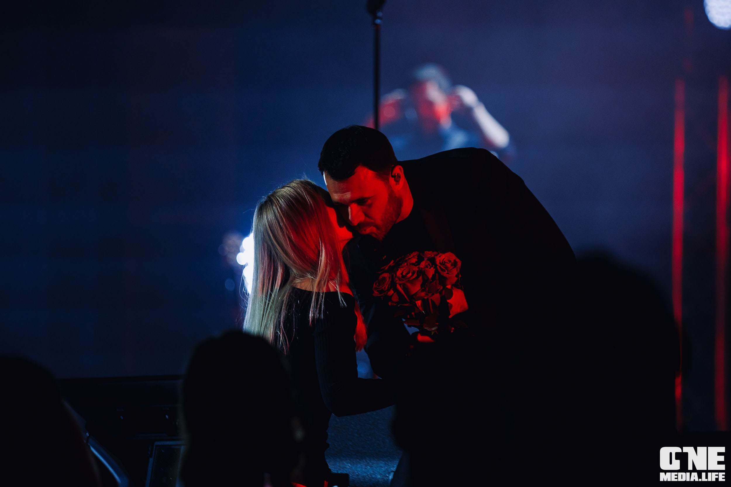 Фоторепортаж с концерта Эмина в Янтарь Холле. One Media Life: фоторепортажи, фотоотчеты с мероприятий и заведений