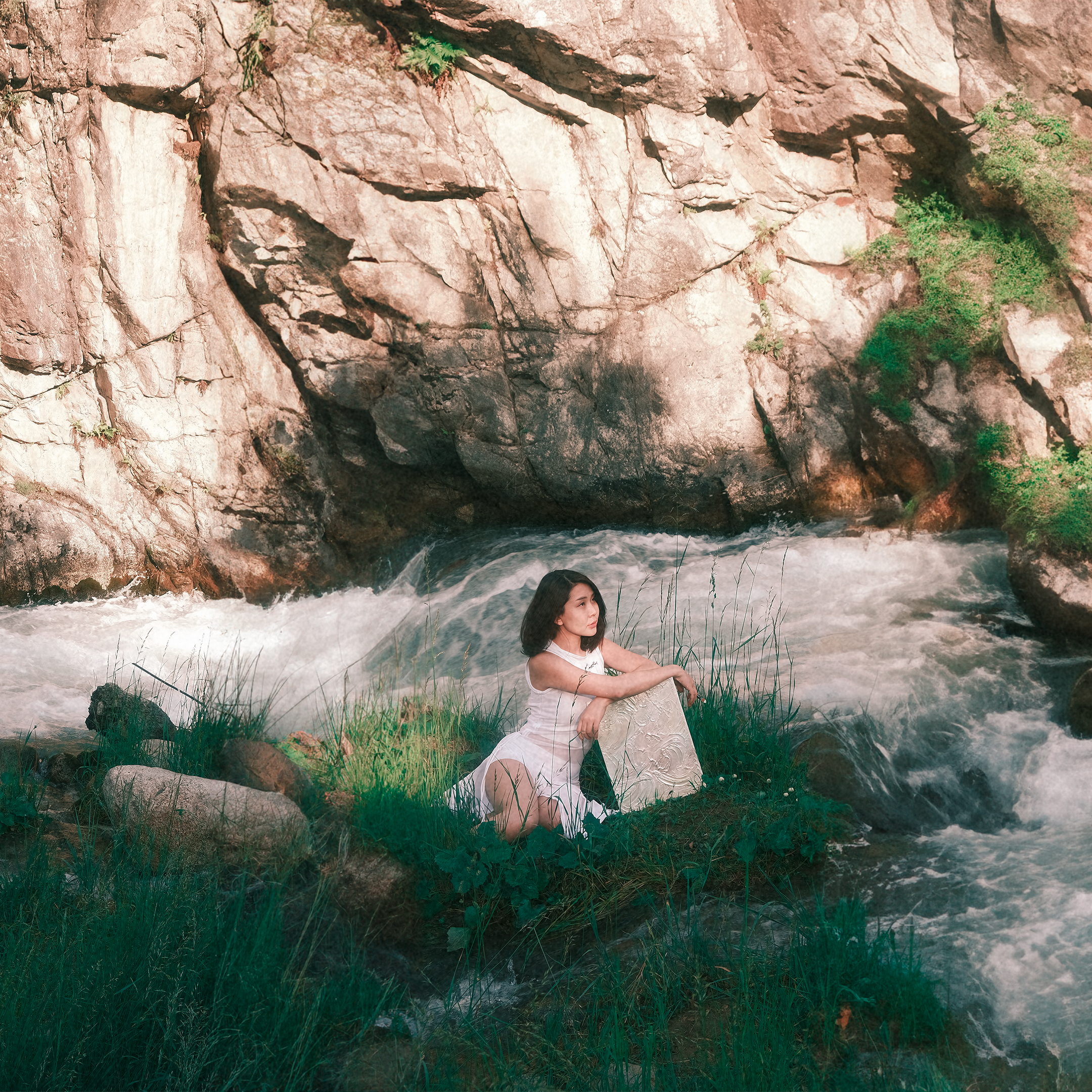 Портреты. Портреты и репортажные съемки с душой: ваш уникальный момент в объективе Руфата, профессионального фотографа Алматы