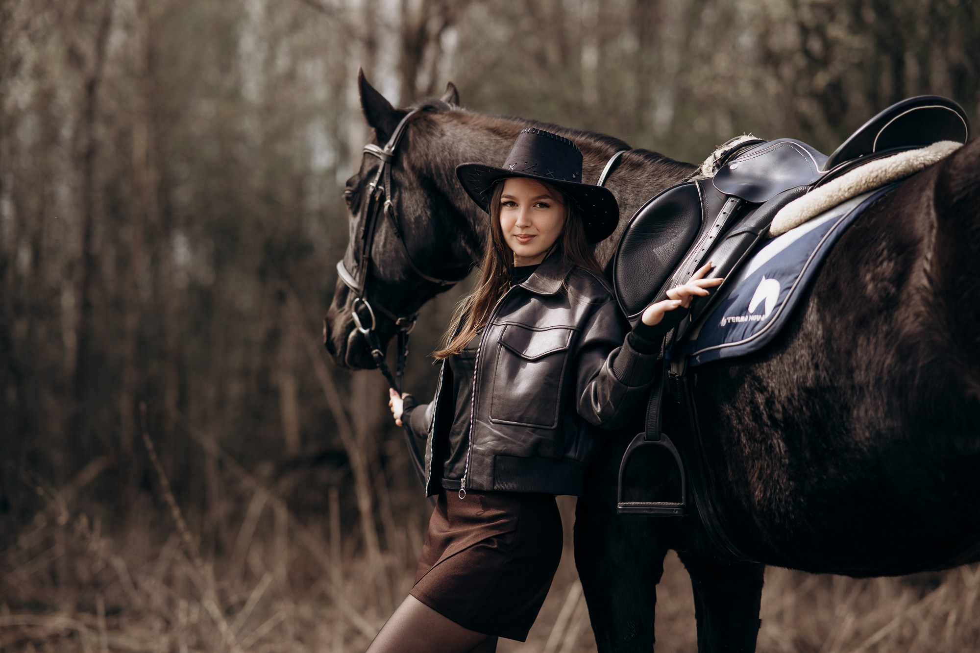 Фотосессия девушки с лошадью. Свадебный и репортажный фотограф в Ярославле Евгений Сальников