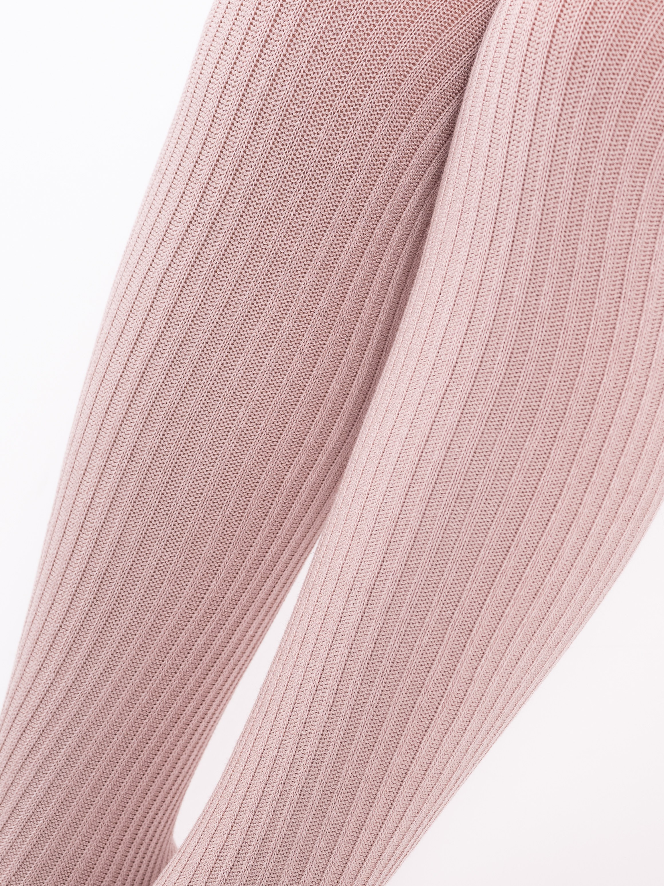 Колготки детские модели + предметка серия 2. Предметный фотограф, фото для маркетплейсов Пятигорск, КМВ