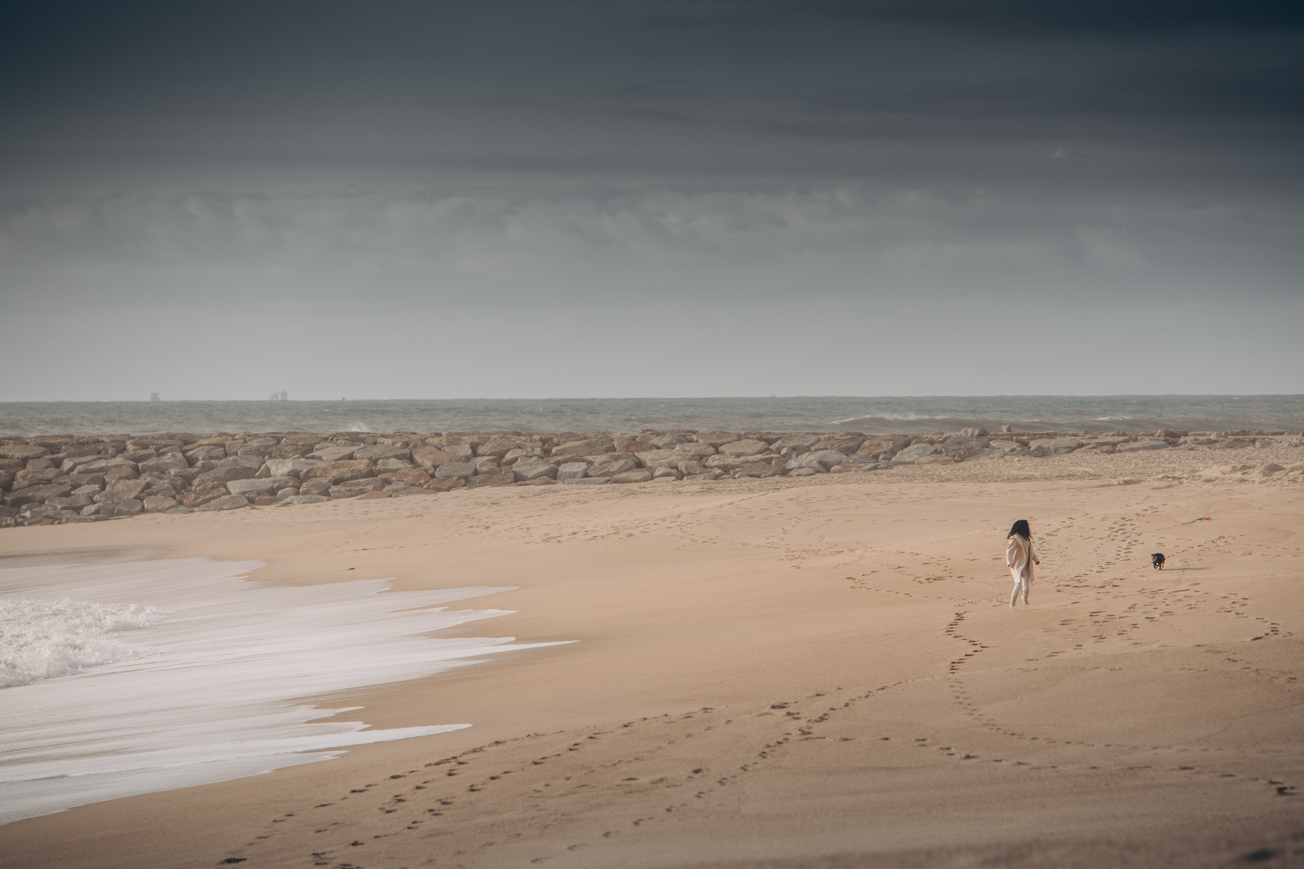 IRINA. Anastasiia Antoniuk portrait, family and couple photographer, Portugal
