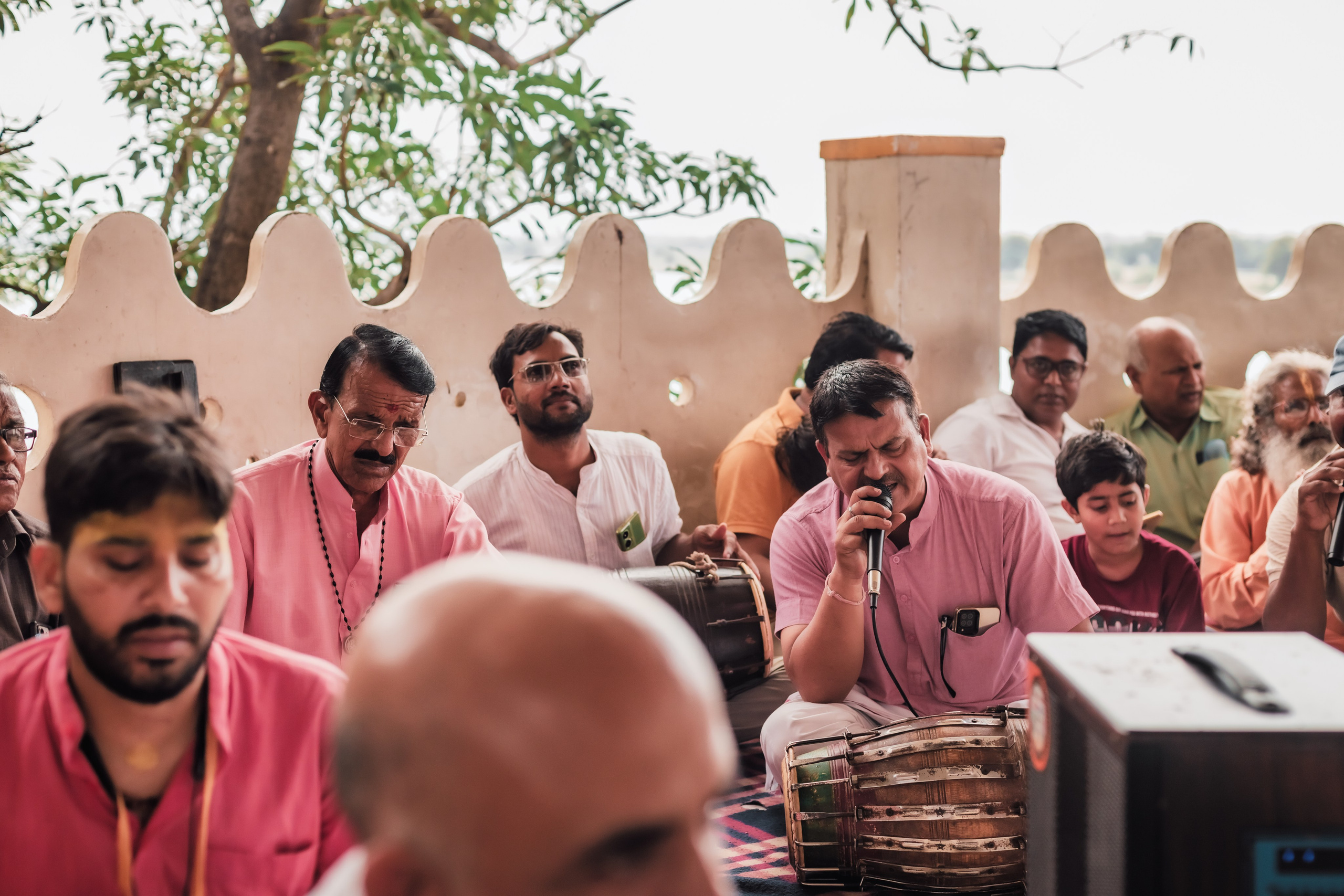 Abhisheka Devraha Baba on Sri Devdas ji maharaj bd. Mariam Bagdasaryan