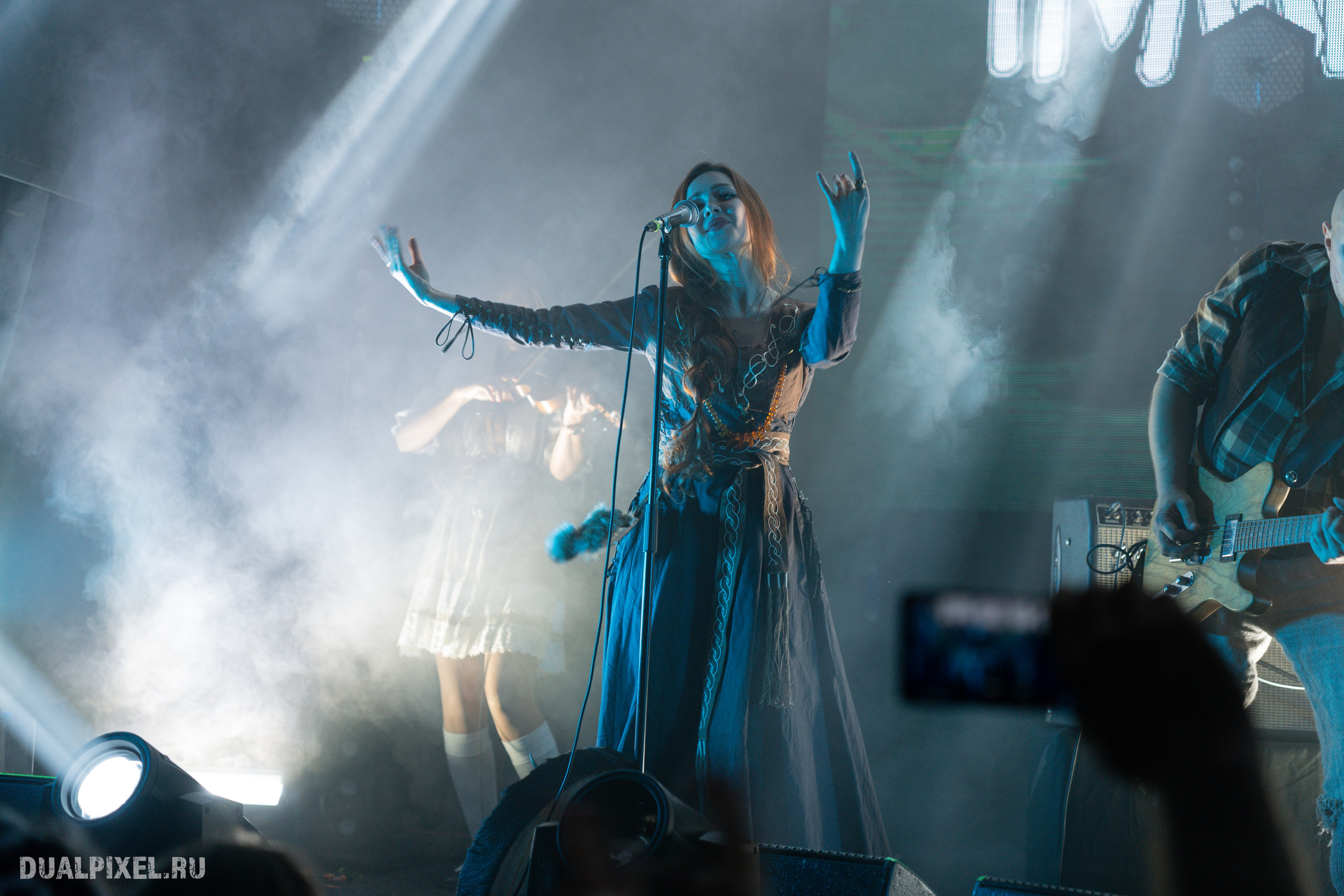 Тролль гнёт ель. Магия музыки в кадре: Концертная Фотография