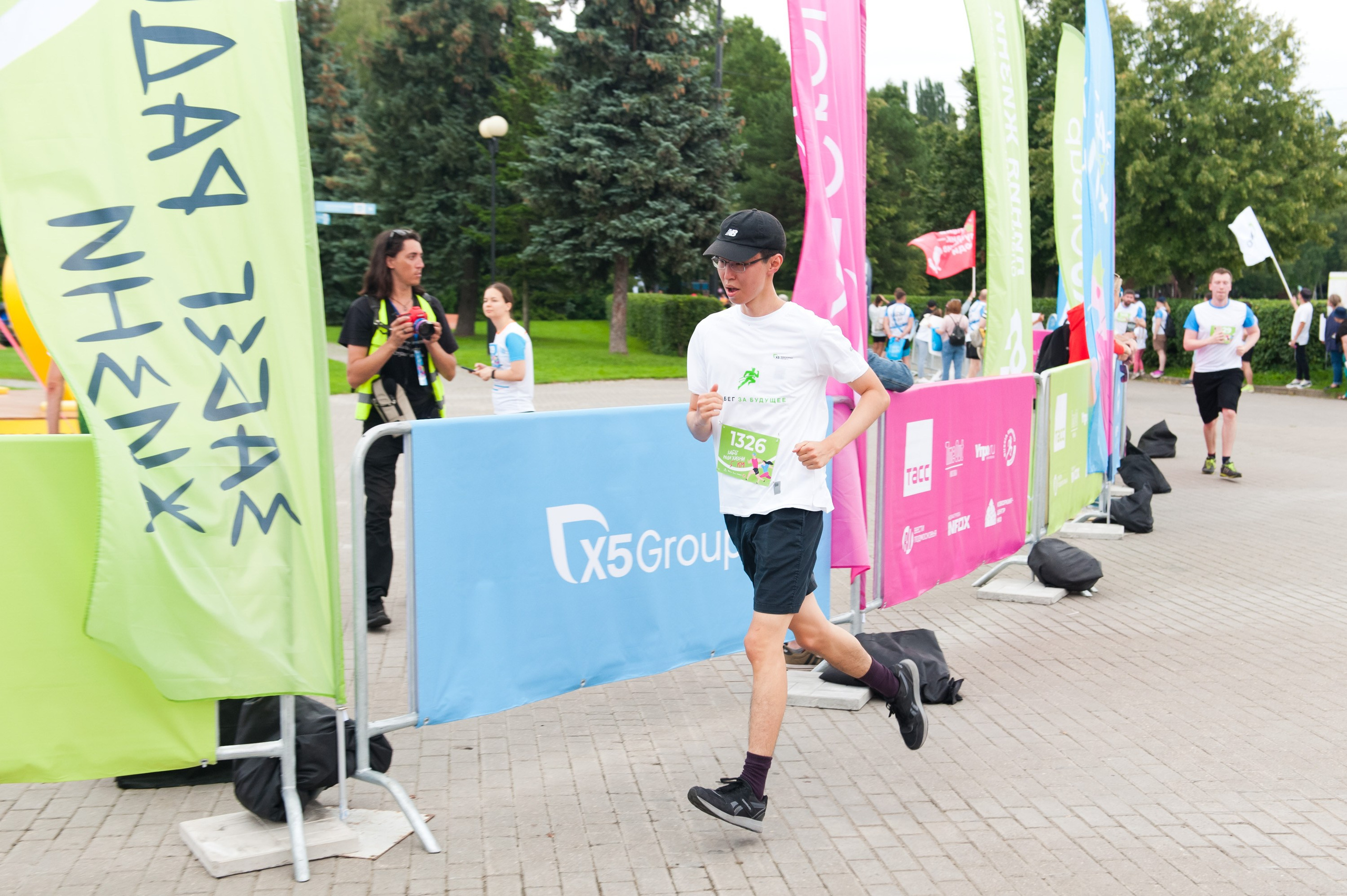 Корпоративное. Забег X5 Retail Group. Репортажный фотограф и видеограф Слава Думчев. Тимбилдинги, отчетники, корпоративы