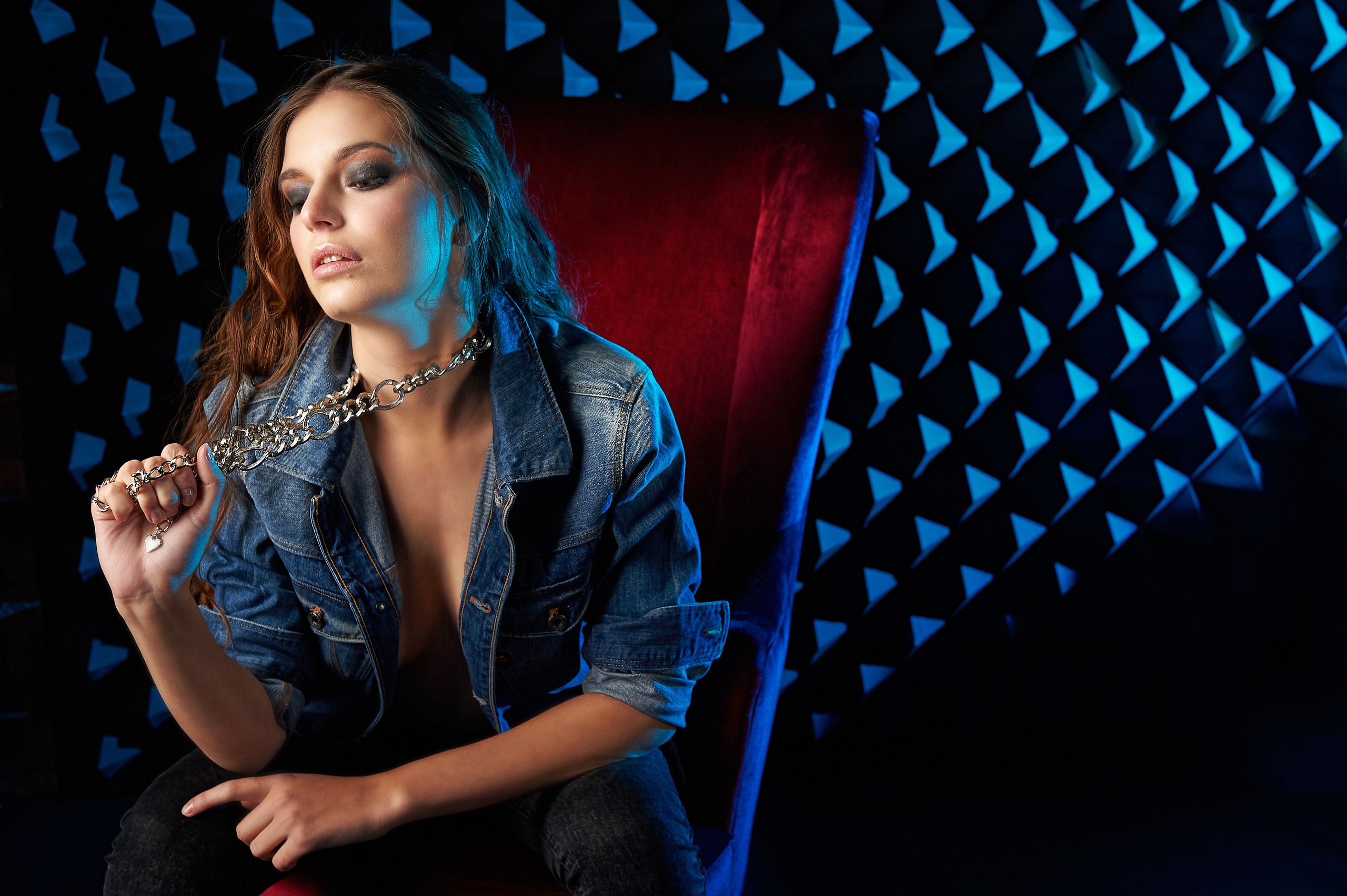 Откровенная фотосессия в чтудии Чили