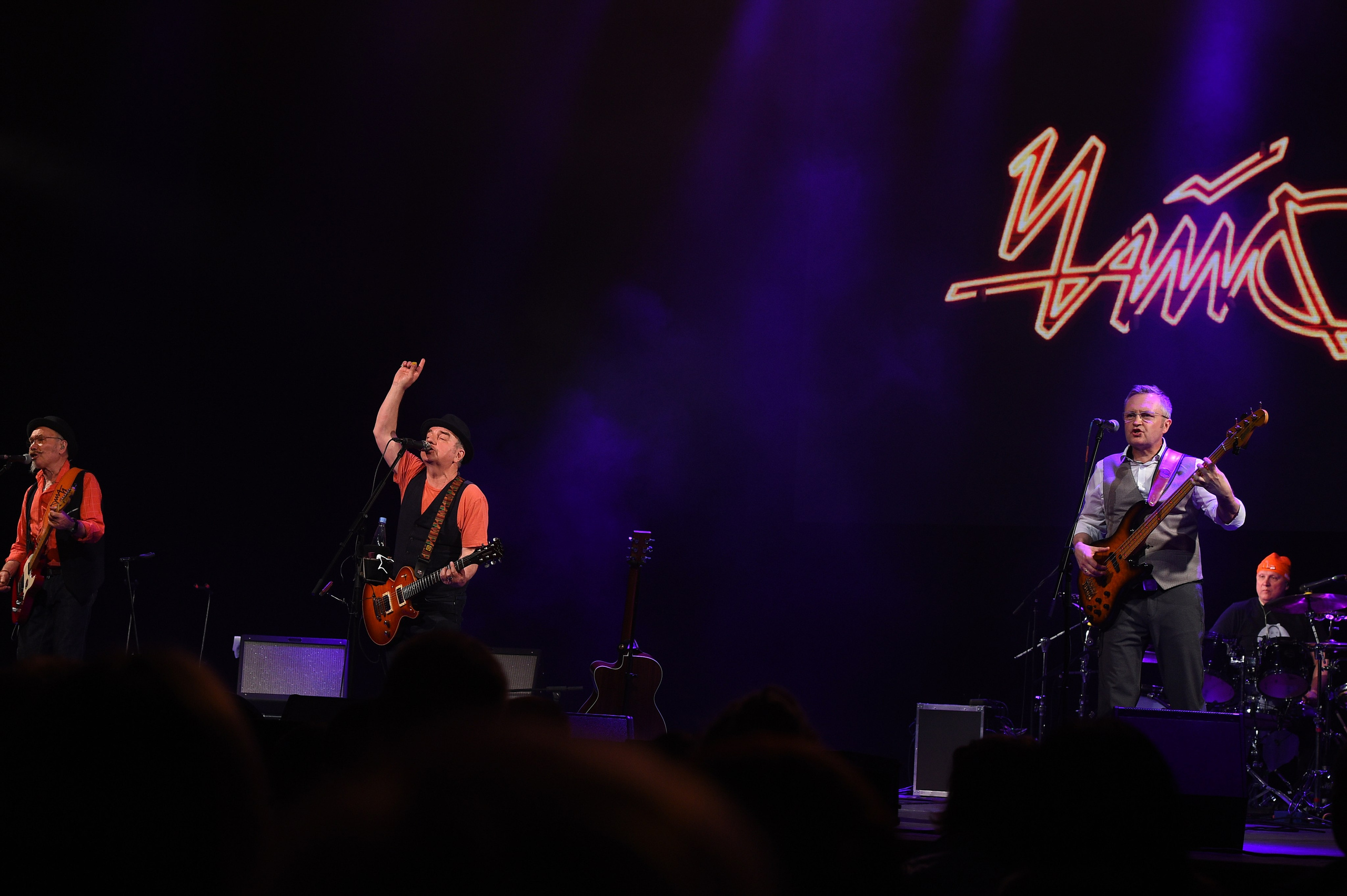 Концерт группы Чайф. Ижевск. 22.05.2022. Спортивный репортажный фотограф в Ижевске Сергей Мерзляков
