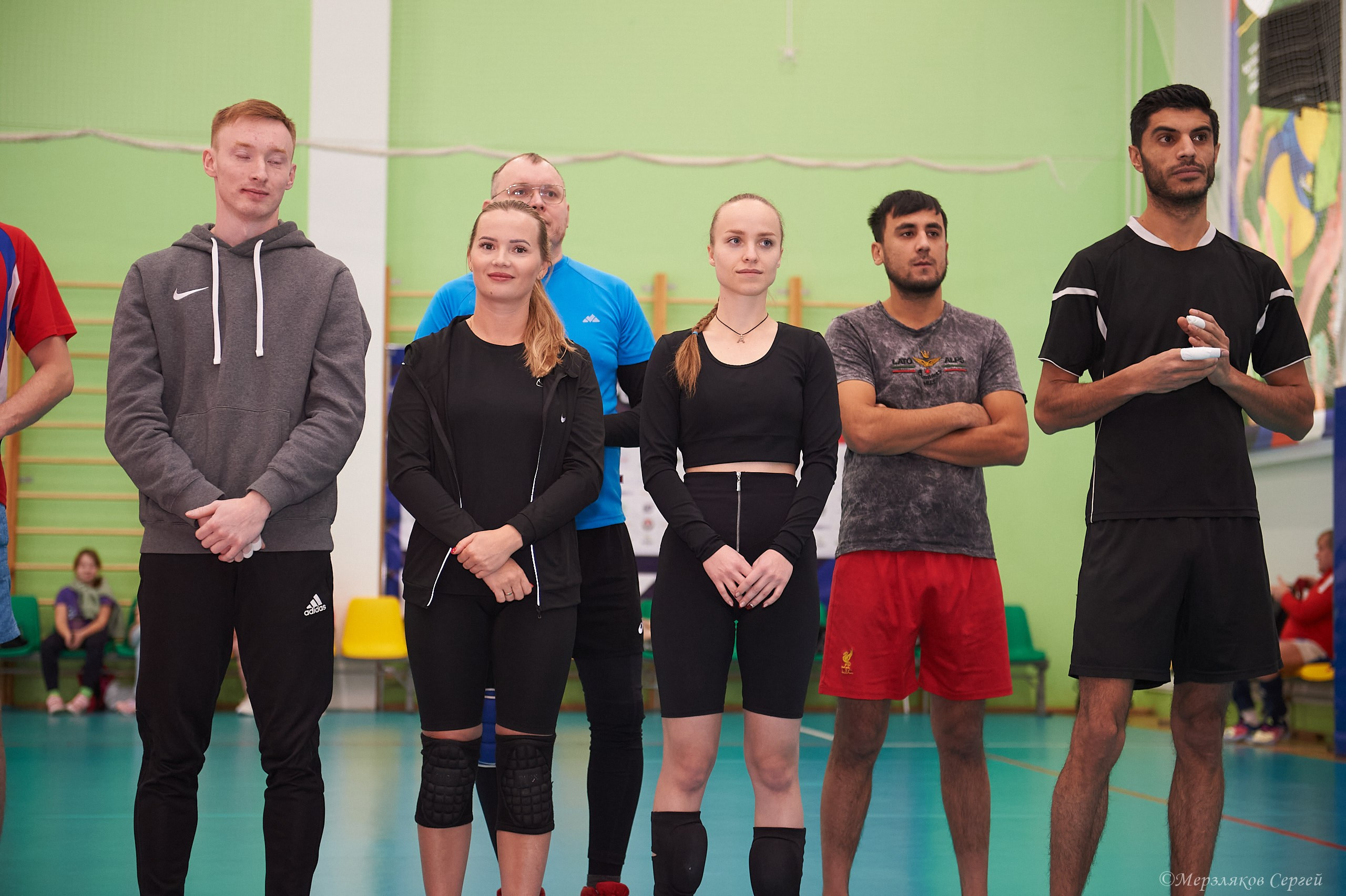 Новогодний волейбольный турнир. Ижевск. 16.12.23. Спортивный репортажный фотограф в Ижевске Сергей Мерзляков