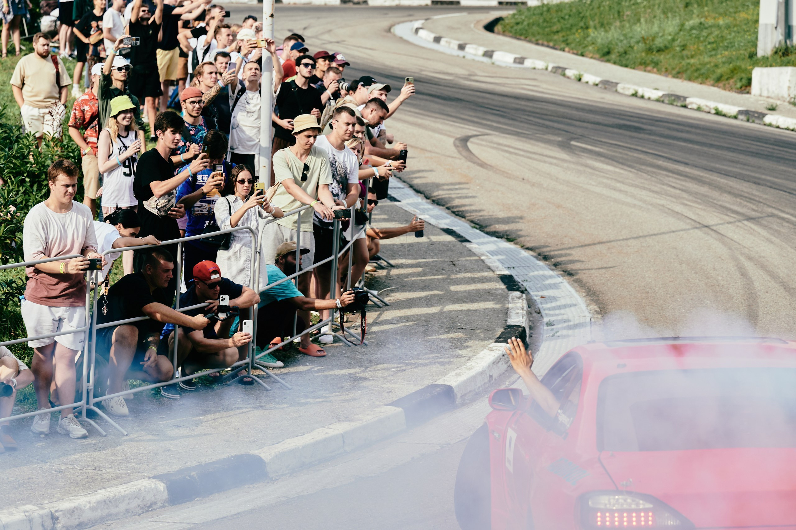GROUNDED. Фотограф Сочи Александр Лашкул