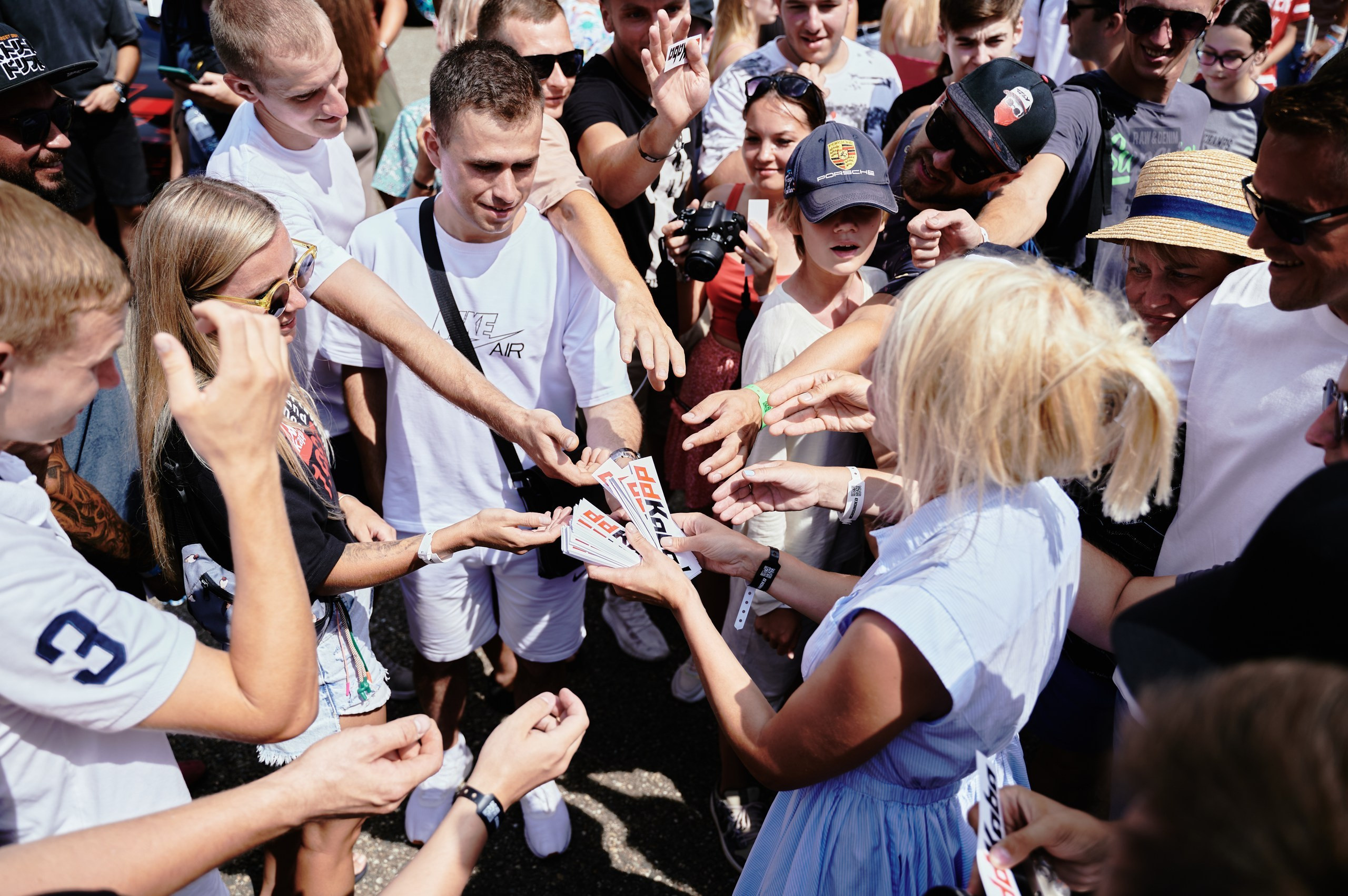 GROUNDED. Фотограф Сочи Александр Лашкул