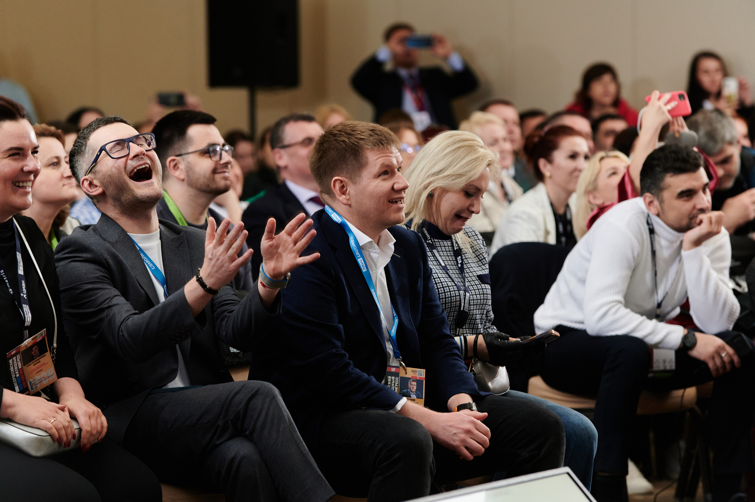 САМОЛЕТ +. Фотограф Сочи Александр Лашкул