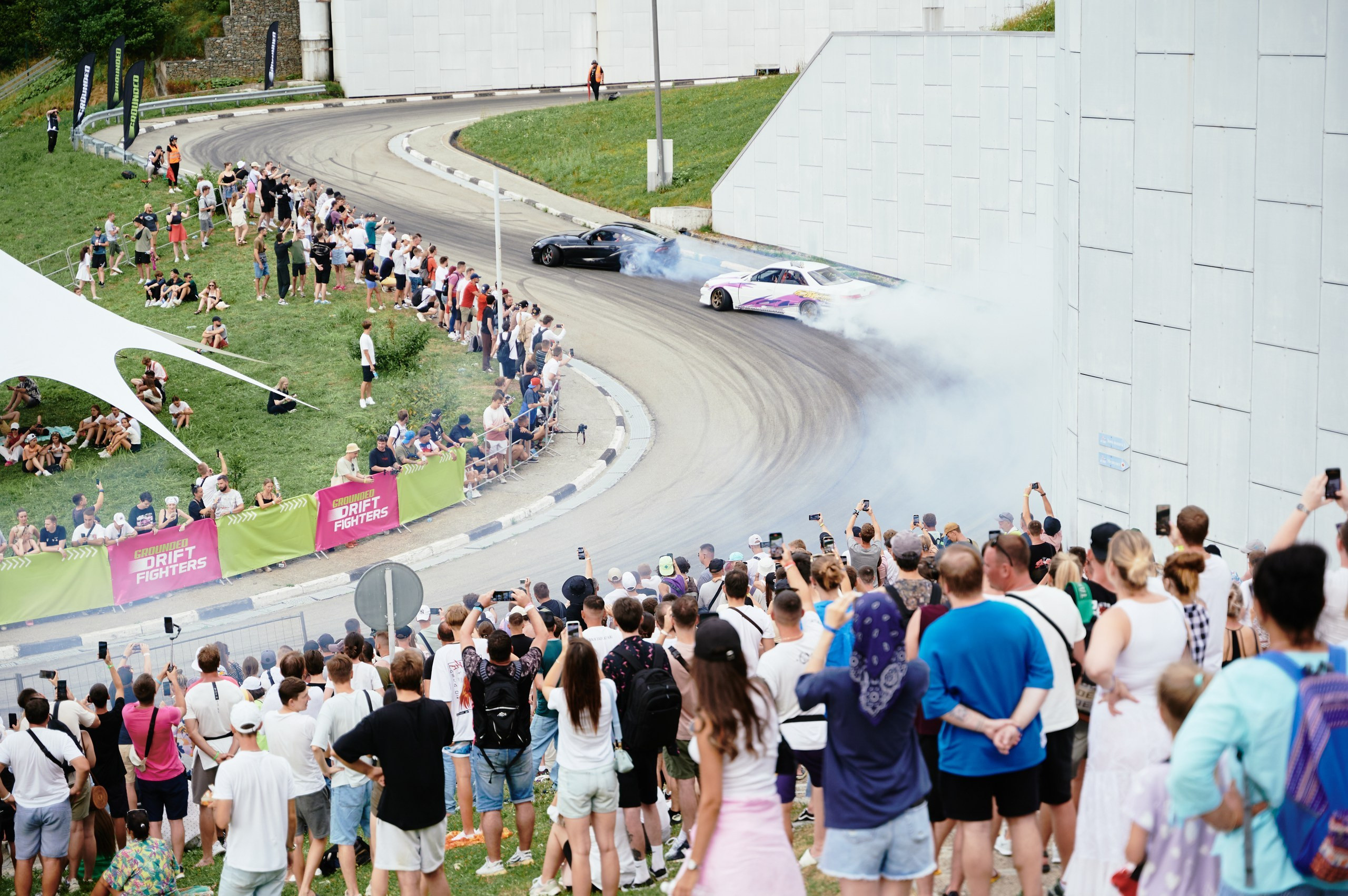GROUNDED. Фотограф Сочи Александр Лашкул