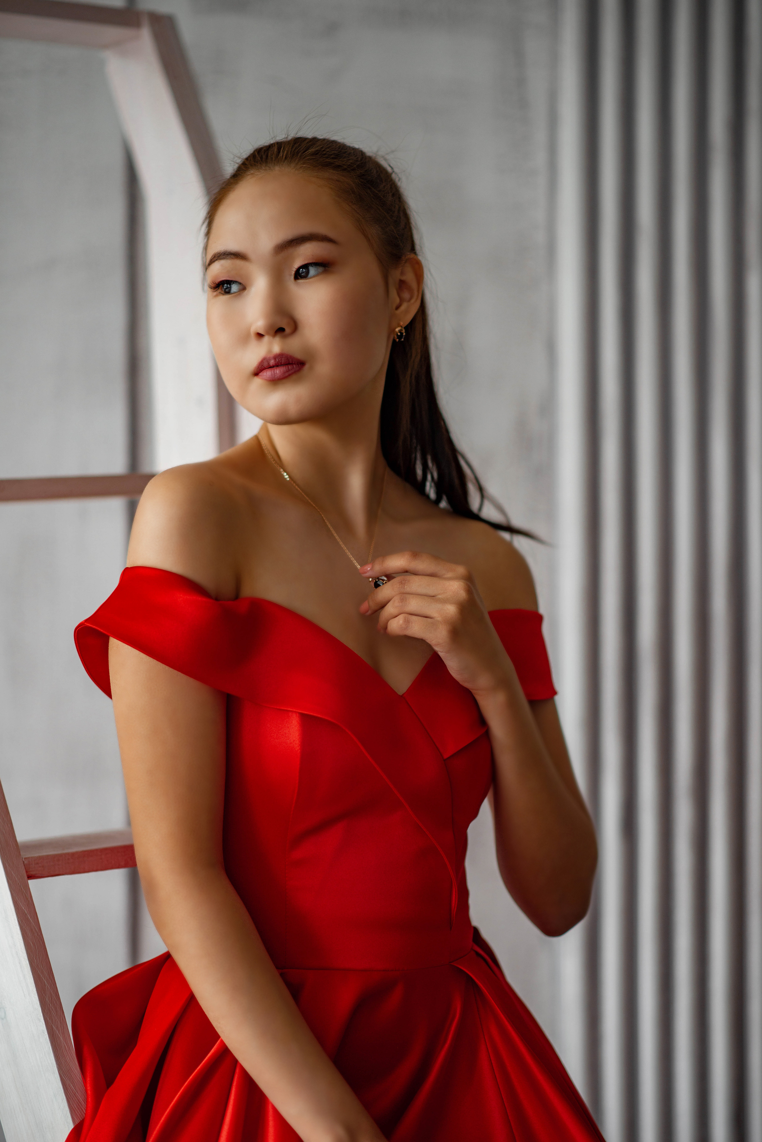 Вероника. История с красным. Семейный и свадебный фотограф в Абакане Юлия Су