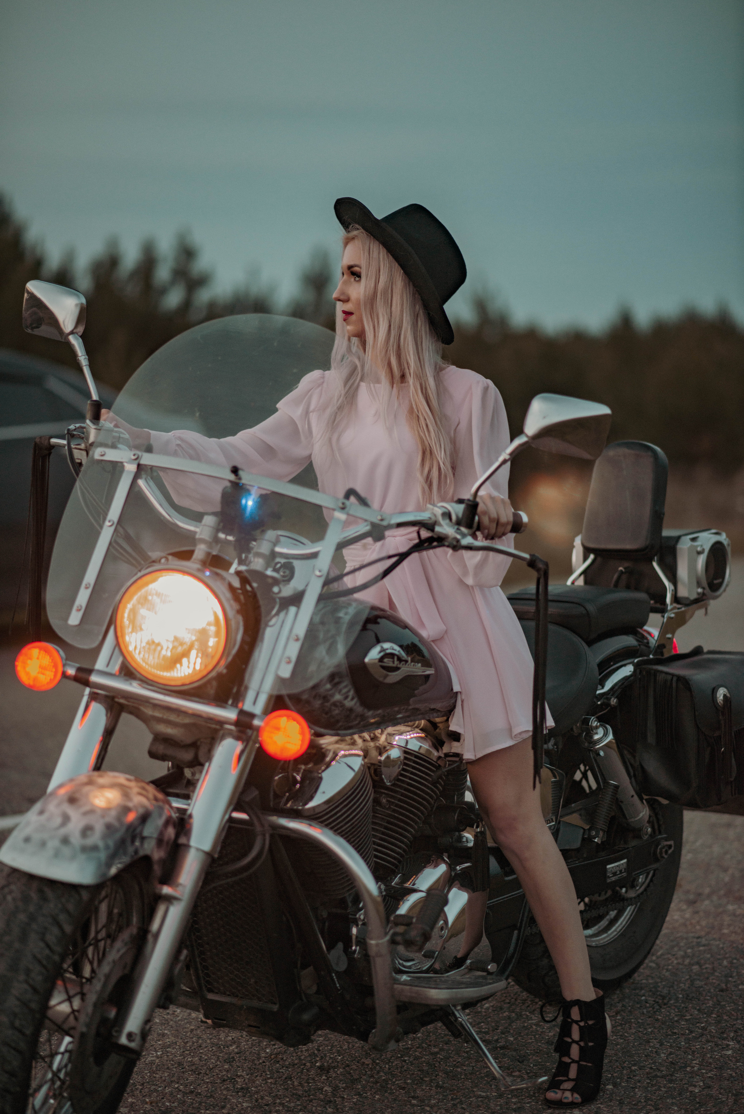 На мотоцикле. Семейный и свадебный фотограф в Абакане Юлия Су