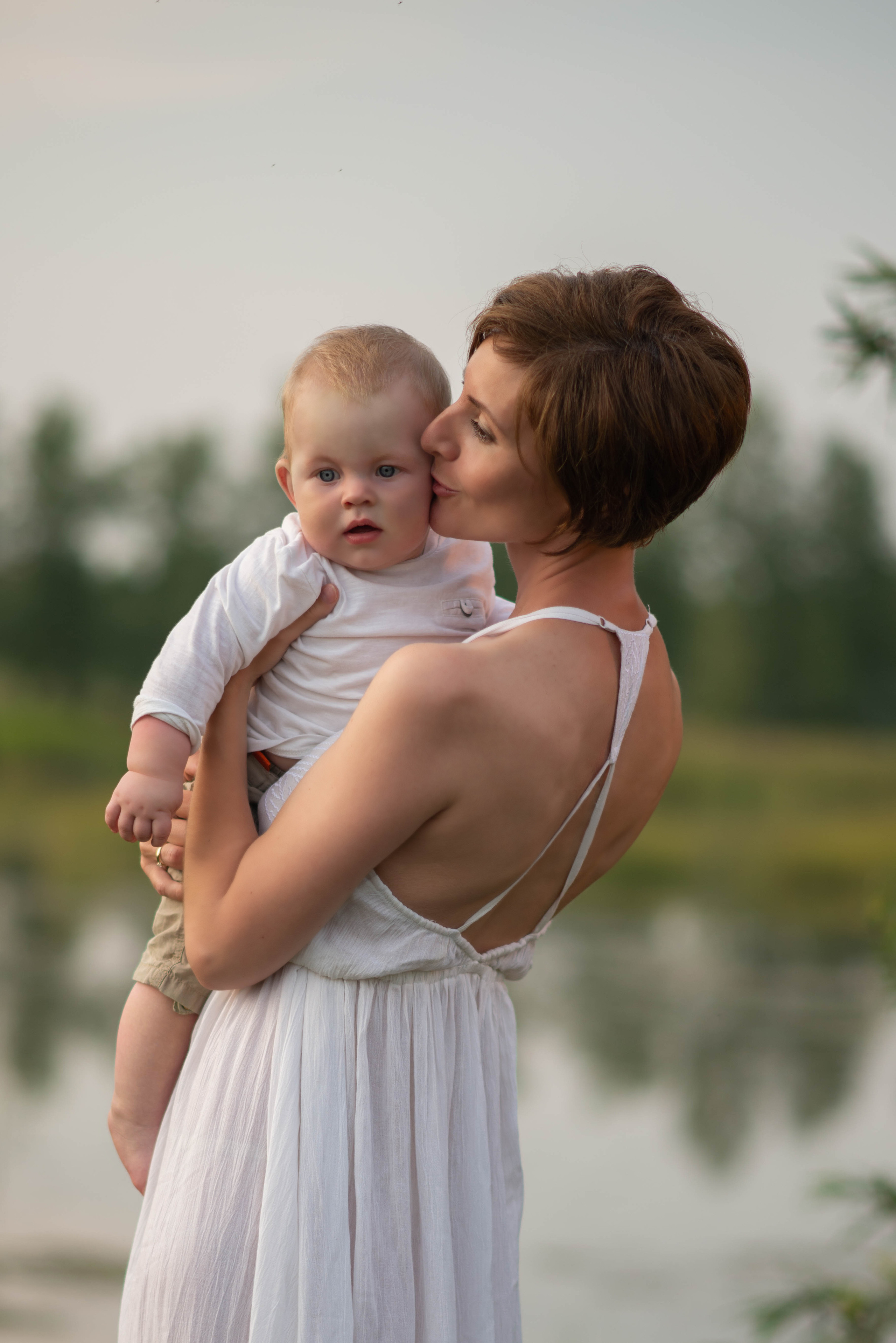 Мать с младенцем. Семейный и свадебный фотограф в Абакане Юлия Су