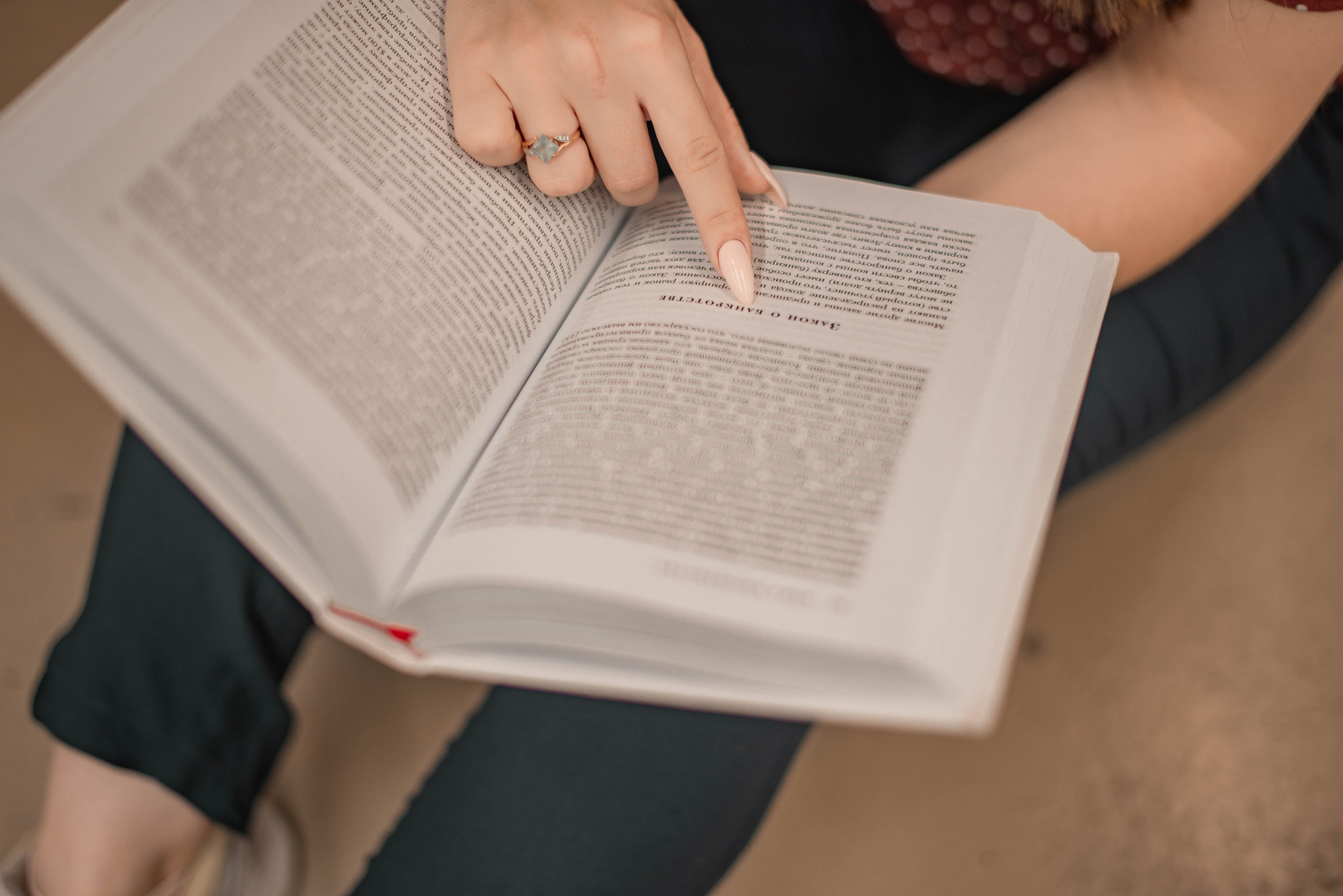 В библиотеке. Семейный и свадебный фотограф в Абакане Юлия Су