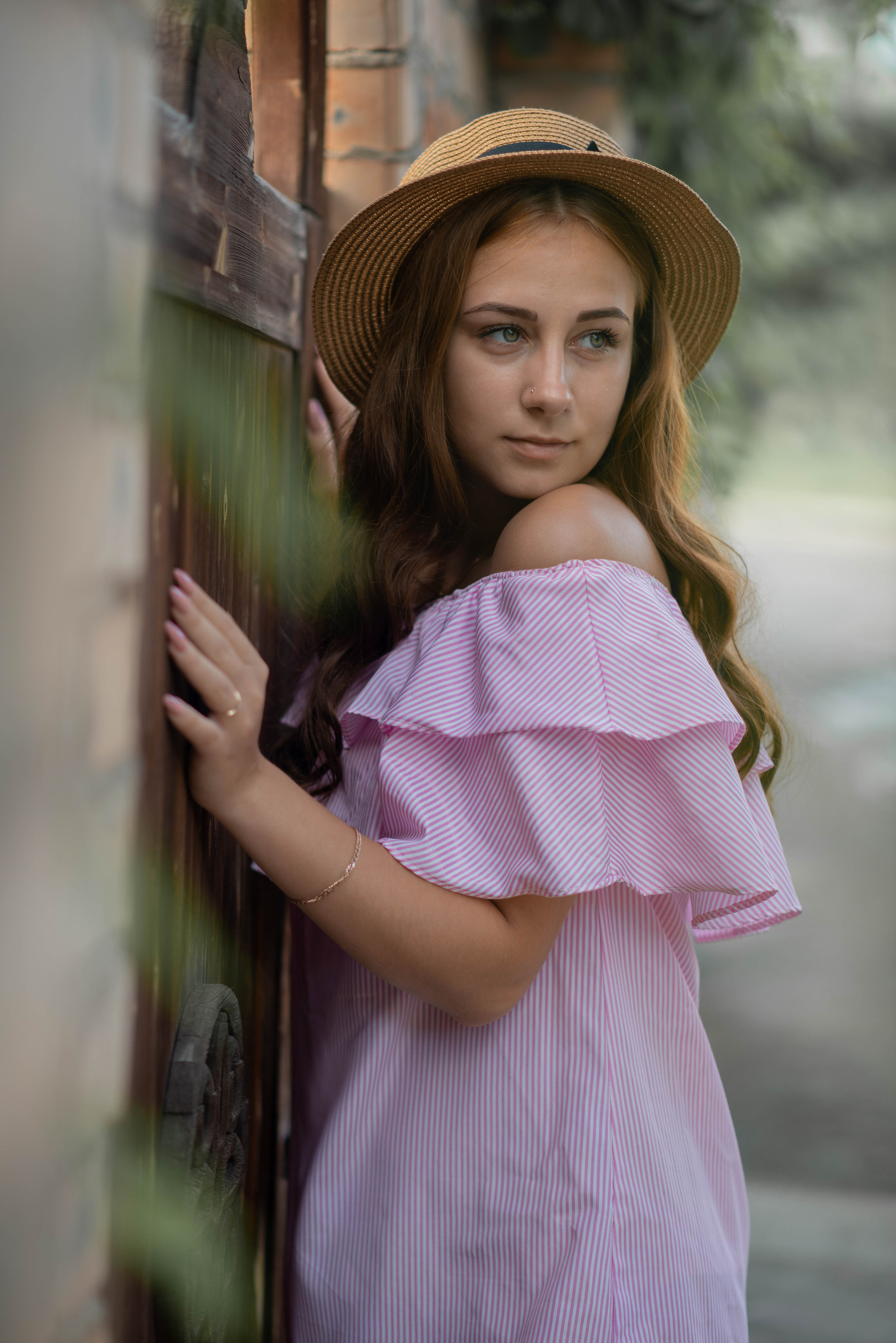 Девушка в поле. Семейный и свадебный фотограф в Абакане Юлия Су