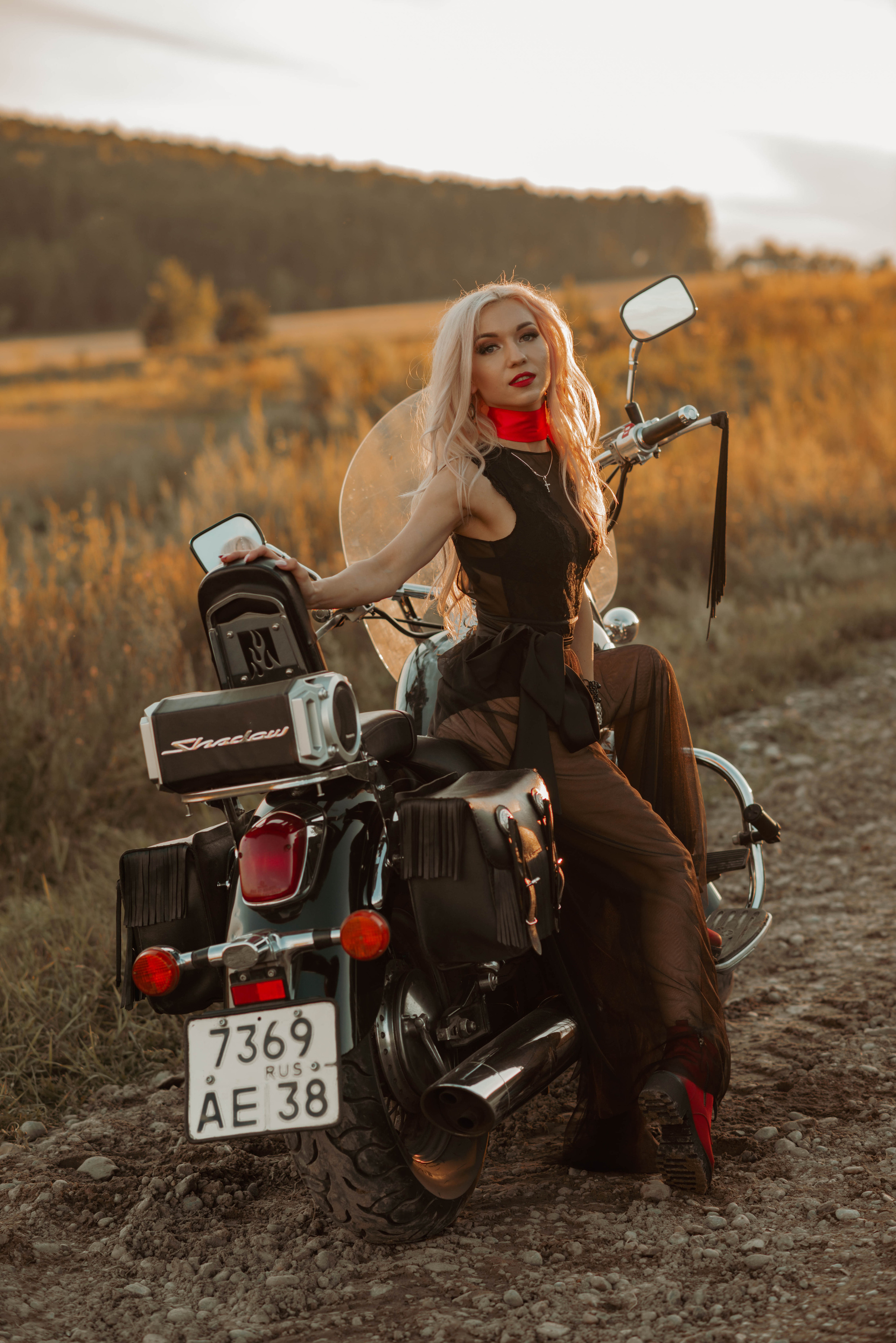 На мотоцикле. Семейный и свадебный фотограф в Абакане Юлия Су