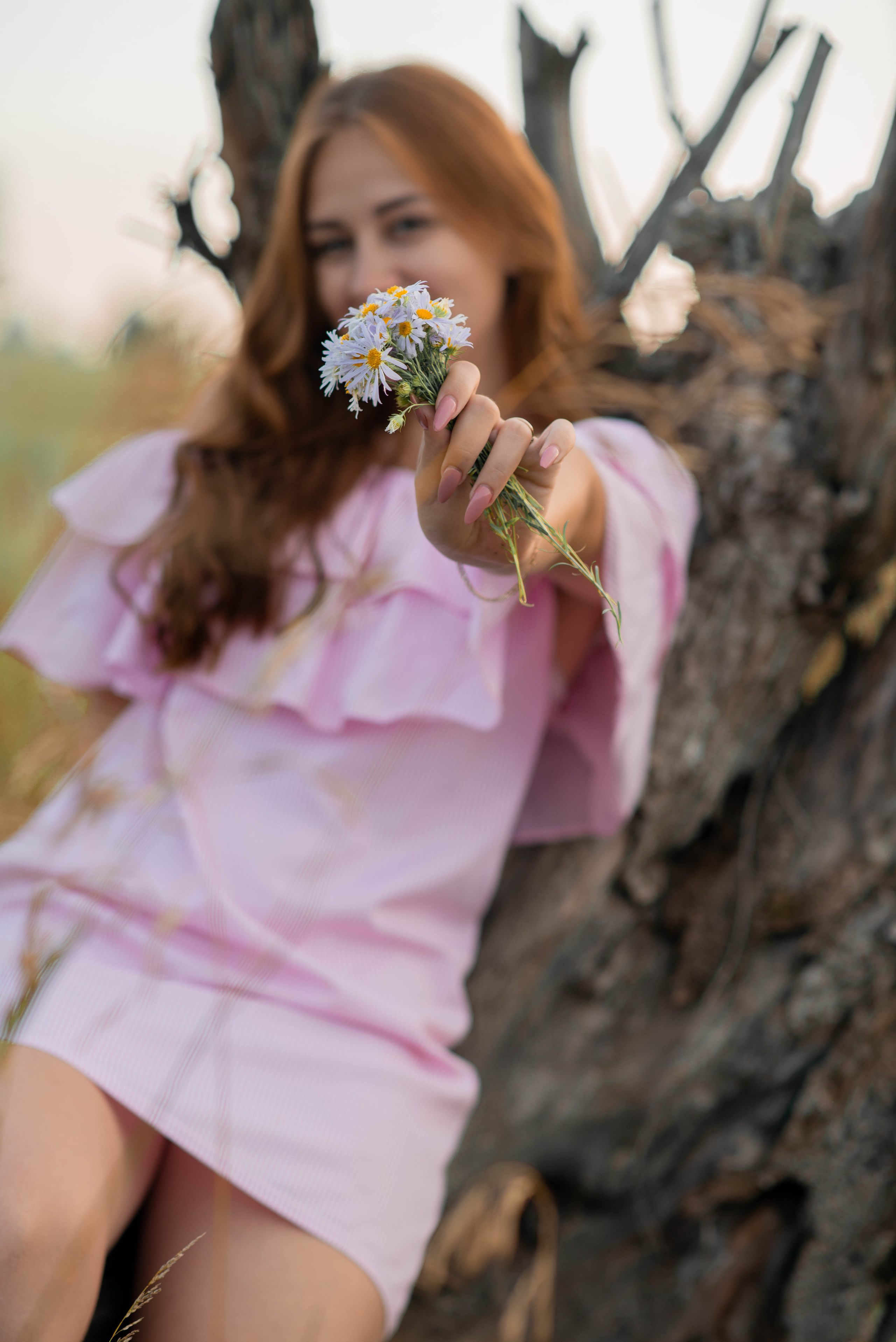Девушка в поле. Семейный и свадебный фотограф в Абакане Юлия Су