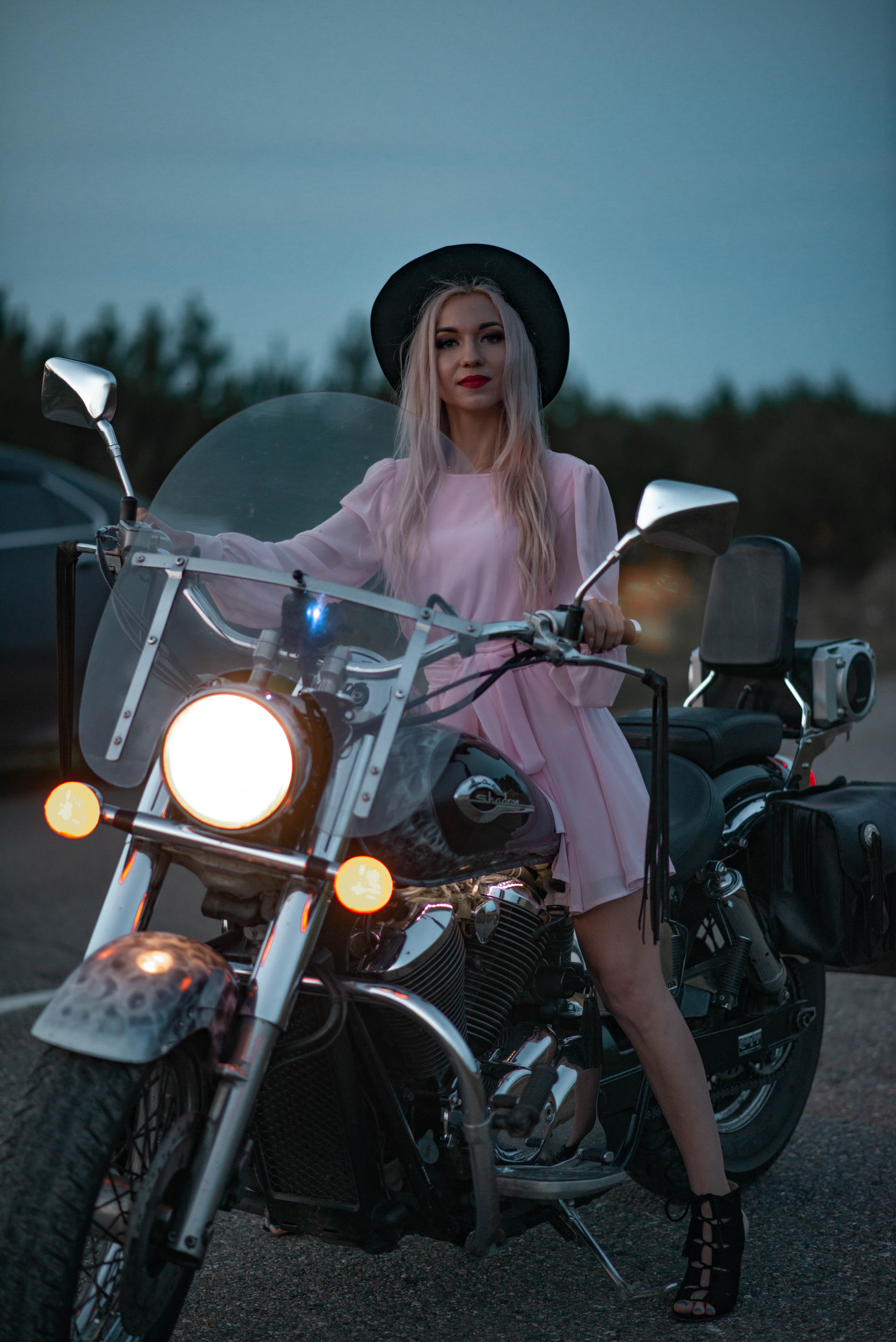 На мотоцикле. Семейный и свадебный фотограф в Абакане Юлия Су