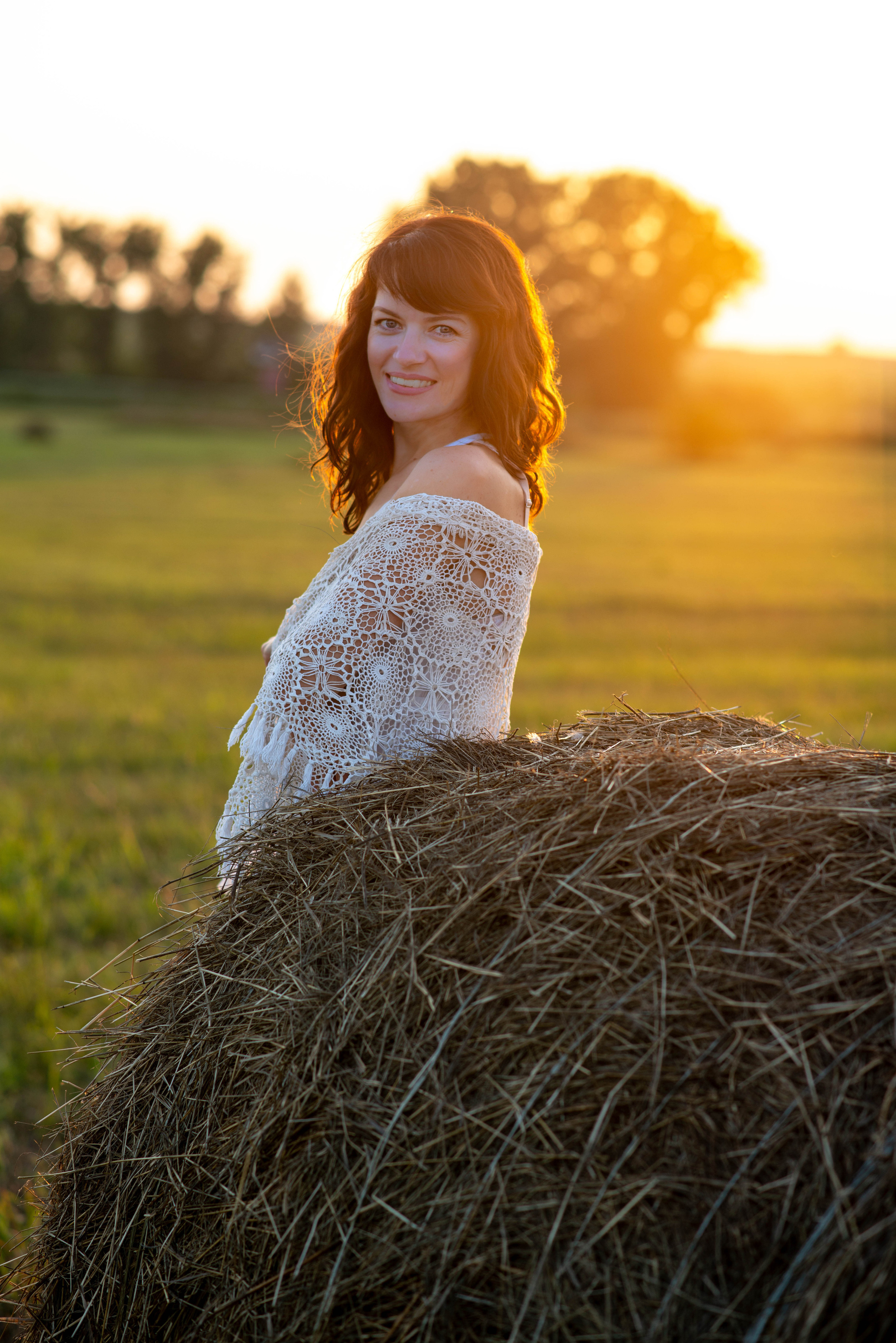 У сена. Семейный и свадебный фотограф в Абакане Юлия Су