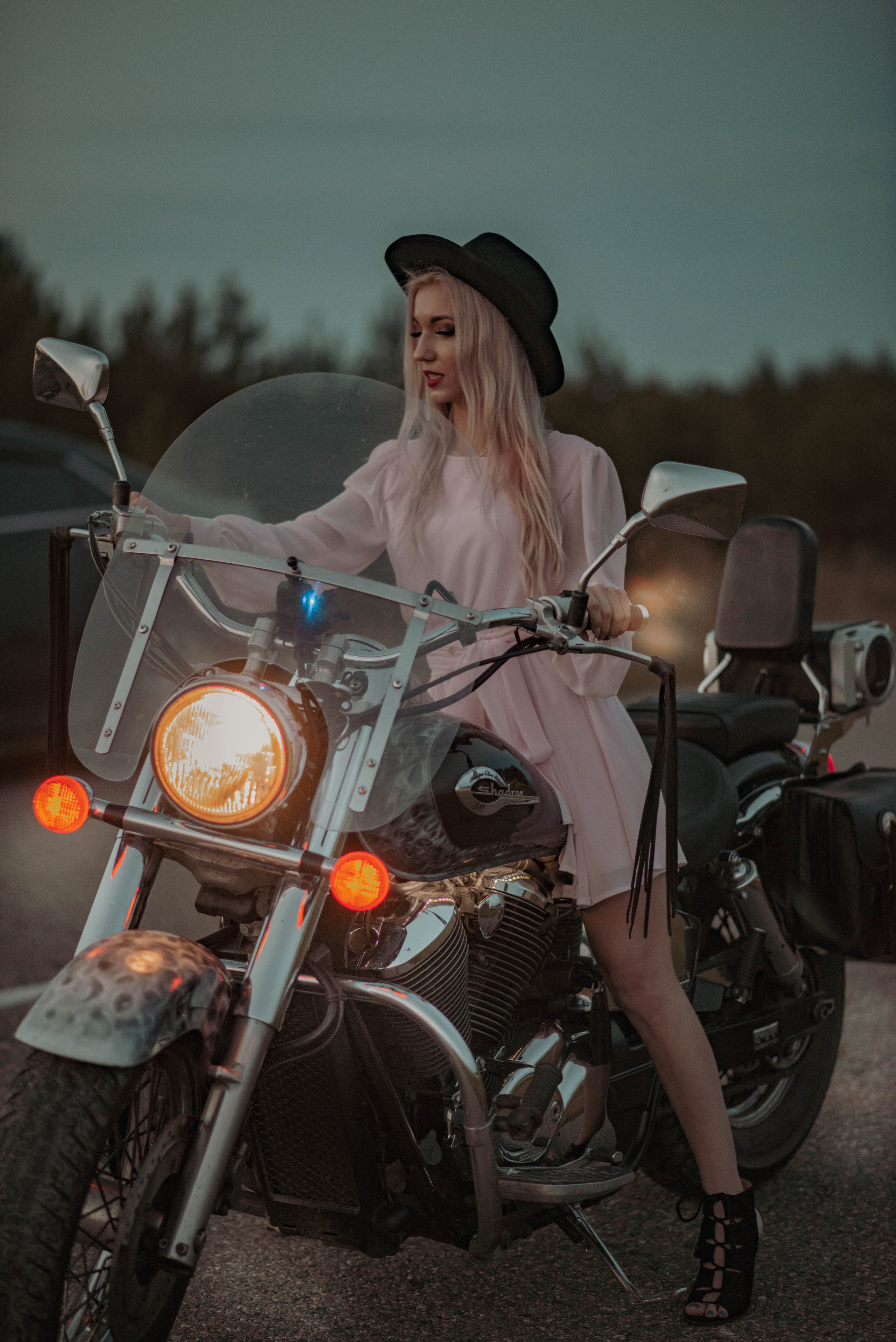 На мотоцикле. Семейный и свадебный фотограф в Абакане Юлия Су